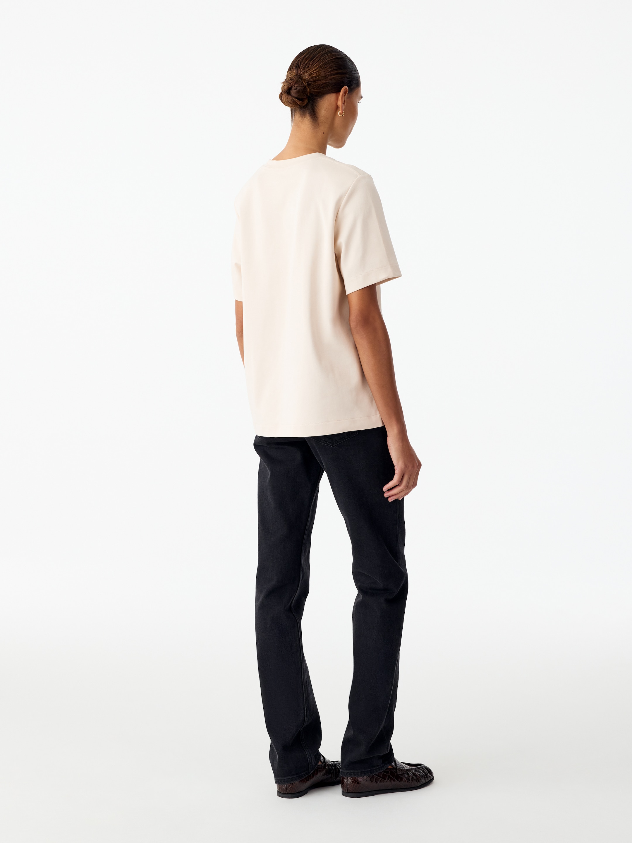 Signature Constructed T-Shirt - Light Beige - Regular fit - women - StillMedia/Lookbook - 18