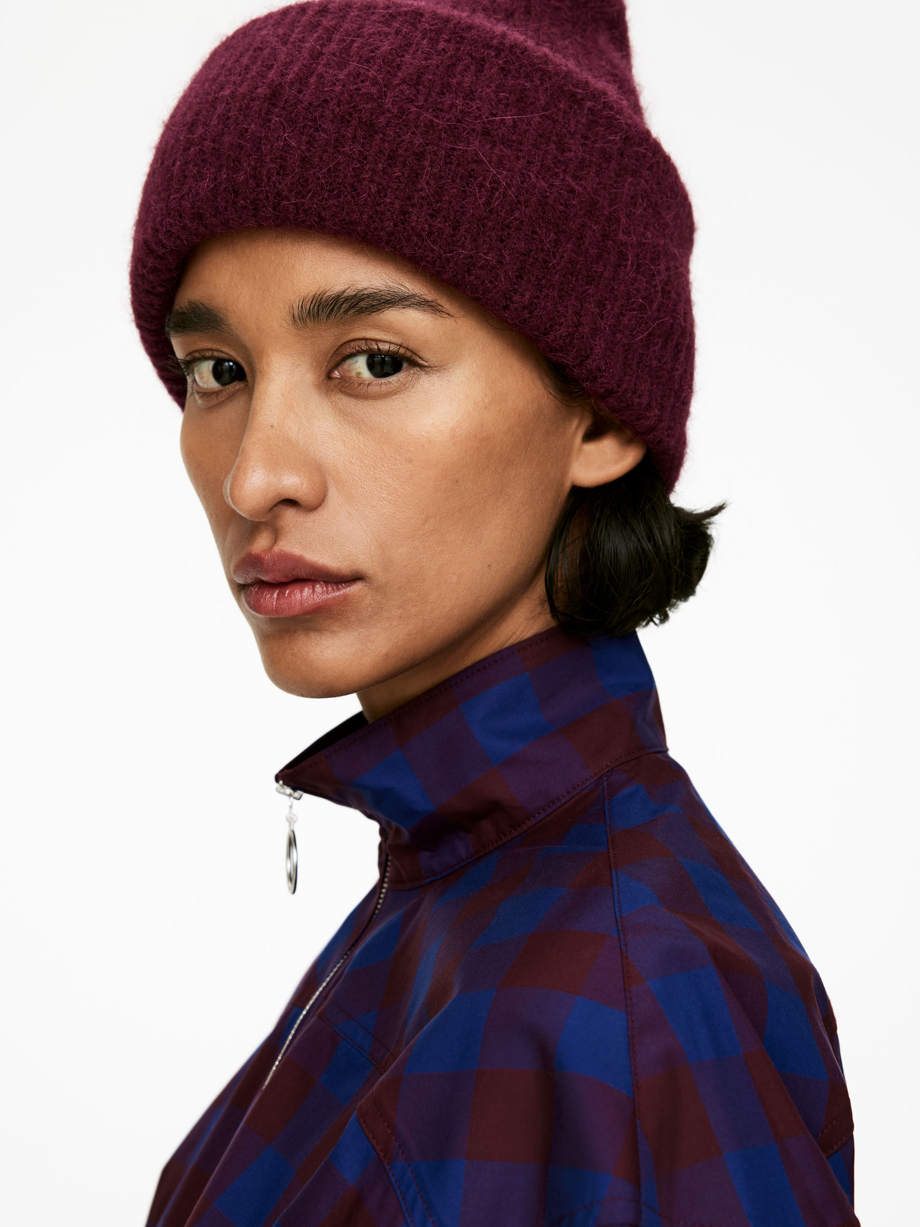 Alpaca-Merino Blend Beanie - Burgundy - Women - StillMedia/Lookbook - 2