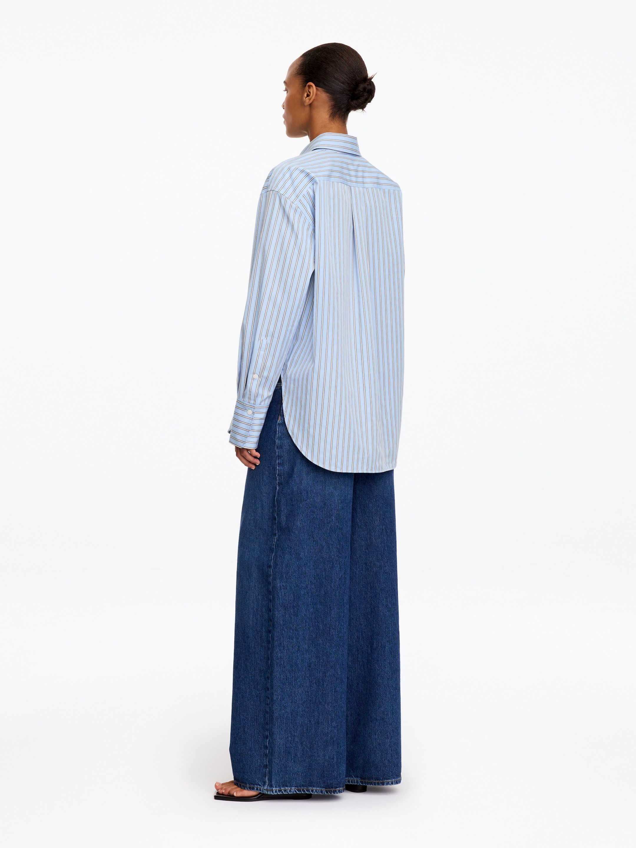 Relaxed-Fit Poplin Shirt - Light Blue/Burgundy - Loose fit - women - StillMedia/Lookbook - 3