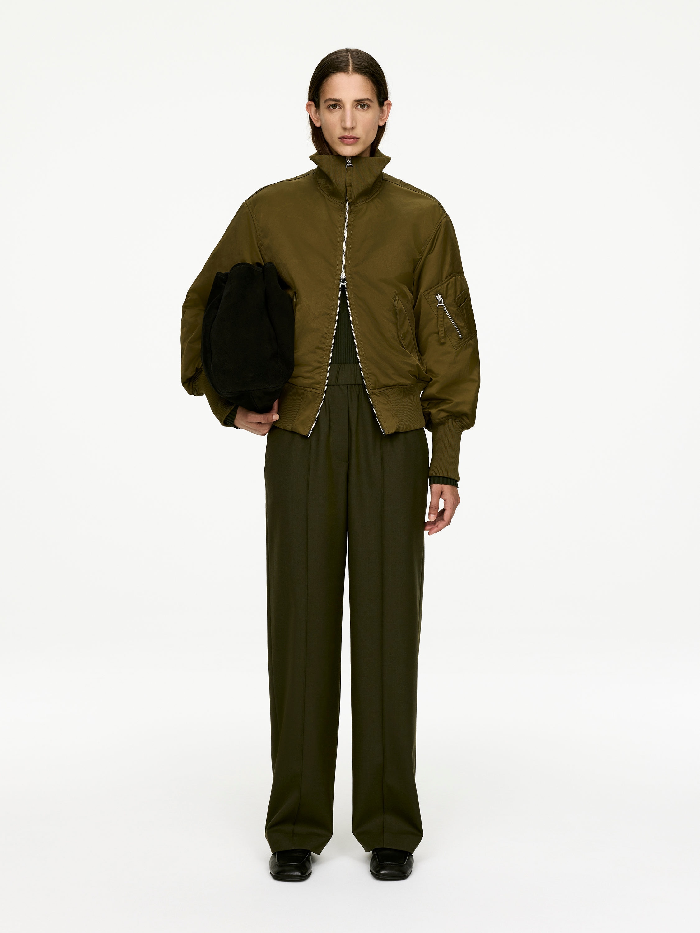Elastic Waist Tailored Trousers - Dark Green - Relaxed fit - Women - StillMedia/Lookbook - 3