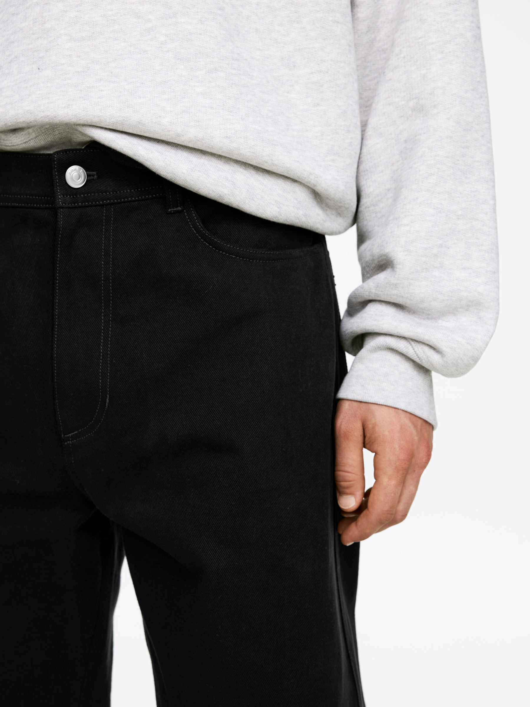 Weite Five-Pocket-Hose - Mattschwarz - Loose Fit - Herren - StillMedia/Lookbook - 5