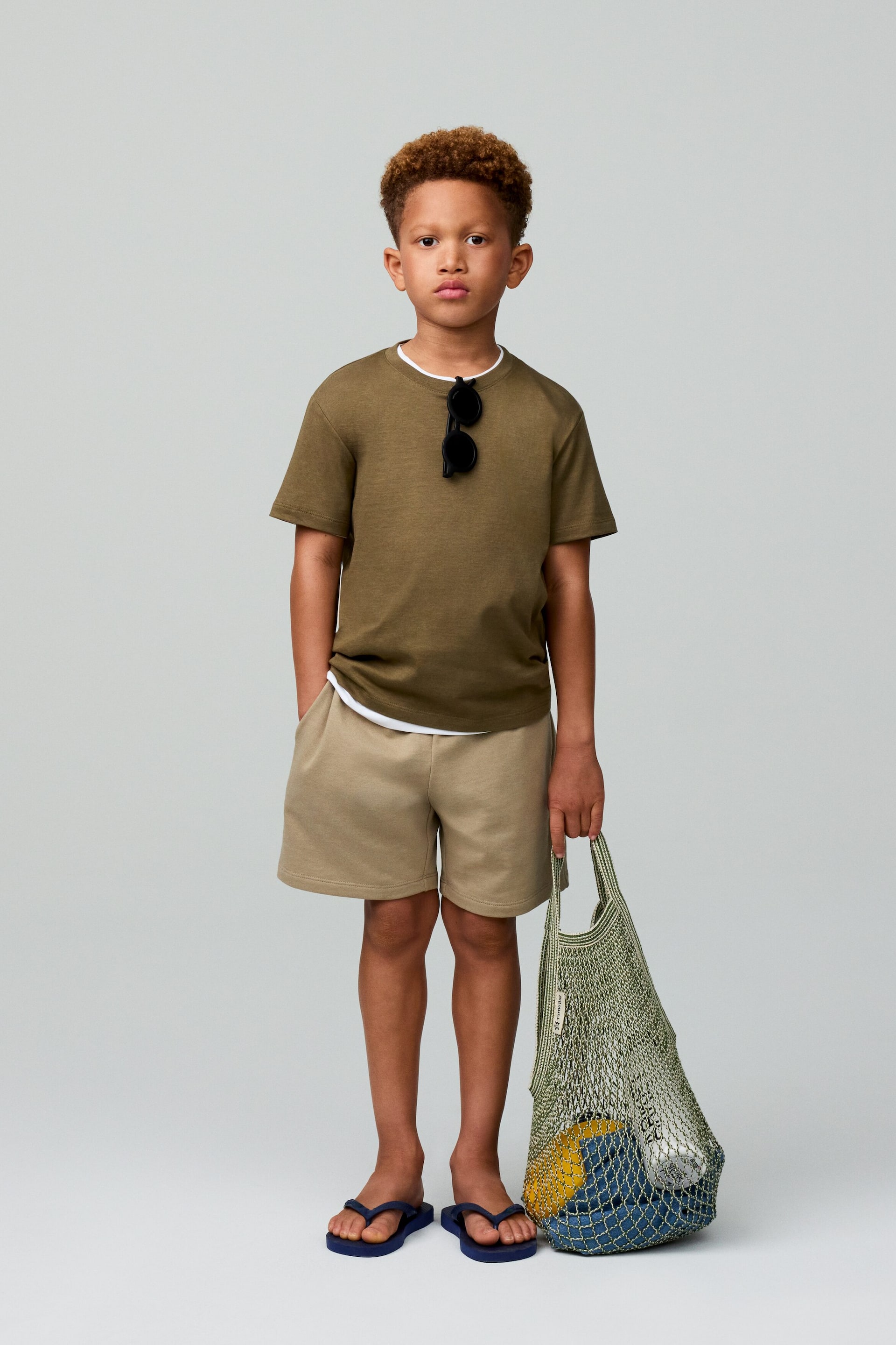 Größeres Bild ansehen: T-Shirt mit Rundhalsausschnitt, 3er-Pack - Blau/Weiß/Khakigrün - Kids | H&M DE 1