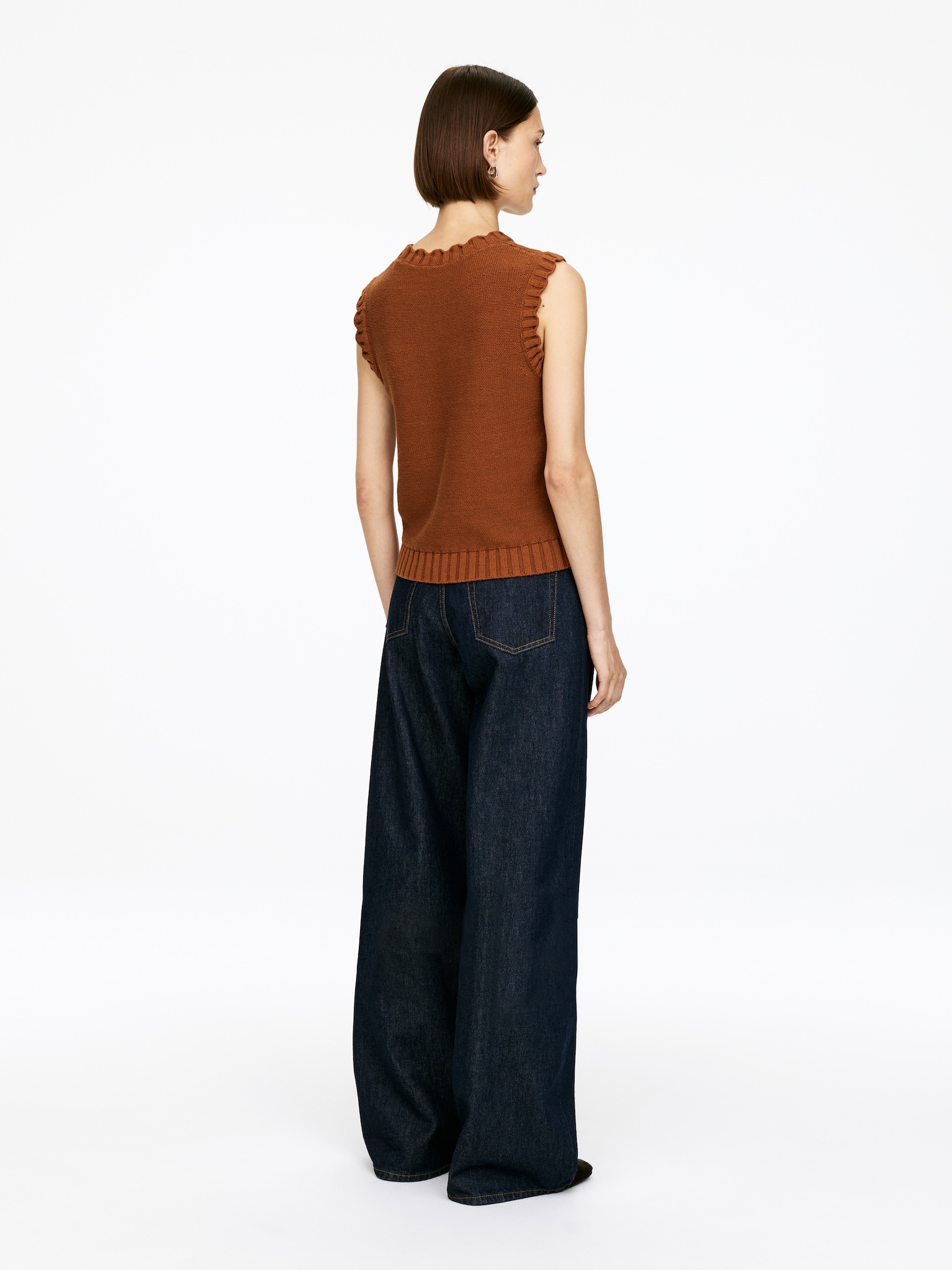 Scallop-Edge Knitted Vest - Rust - 6