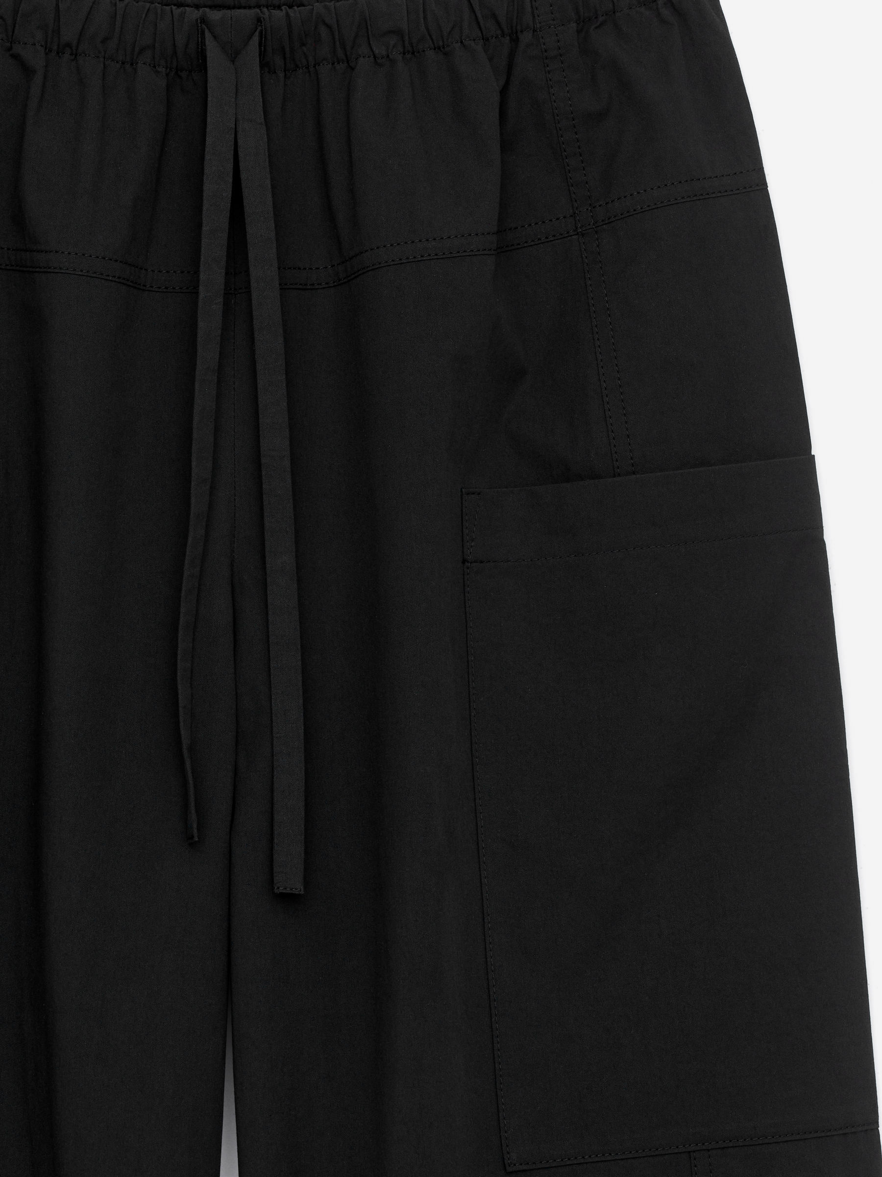 Barrel-Leg Trousers - Black - Oversized - Women - StillMedia/DescriptiveDetail - 1