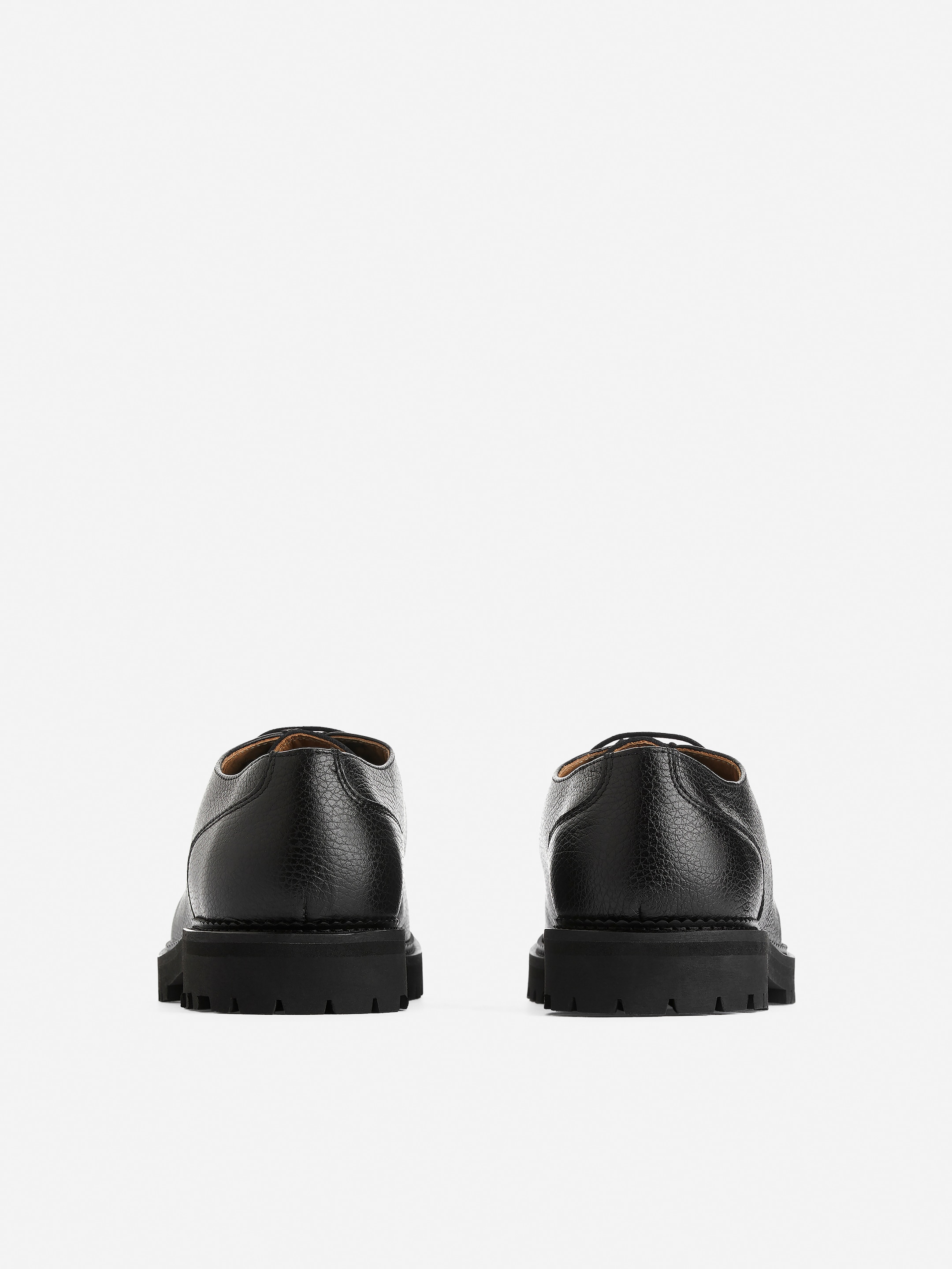 Moc-Toe Leather Shoes - Black - Men - StillMedia/DescriptiveStillLife - 5