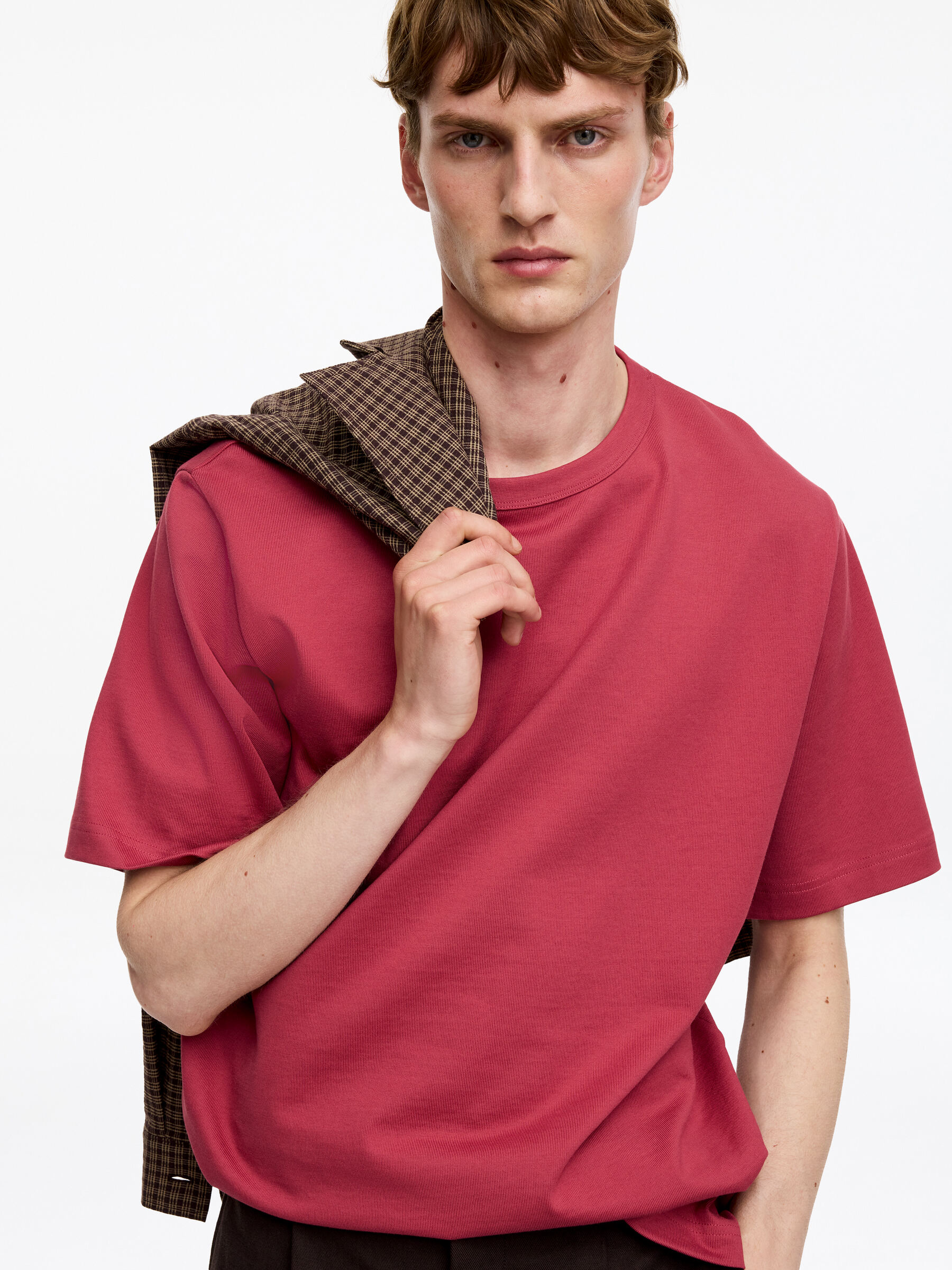 270 GSM Oversized T-Shirt - Dark Pink - Relaxed fit - Men - StillMedia/Lookbook - 5