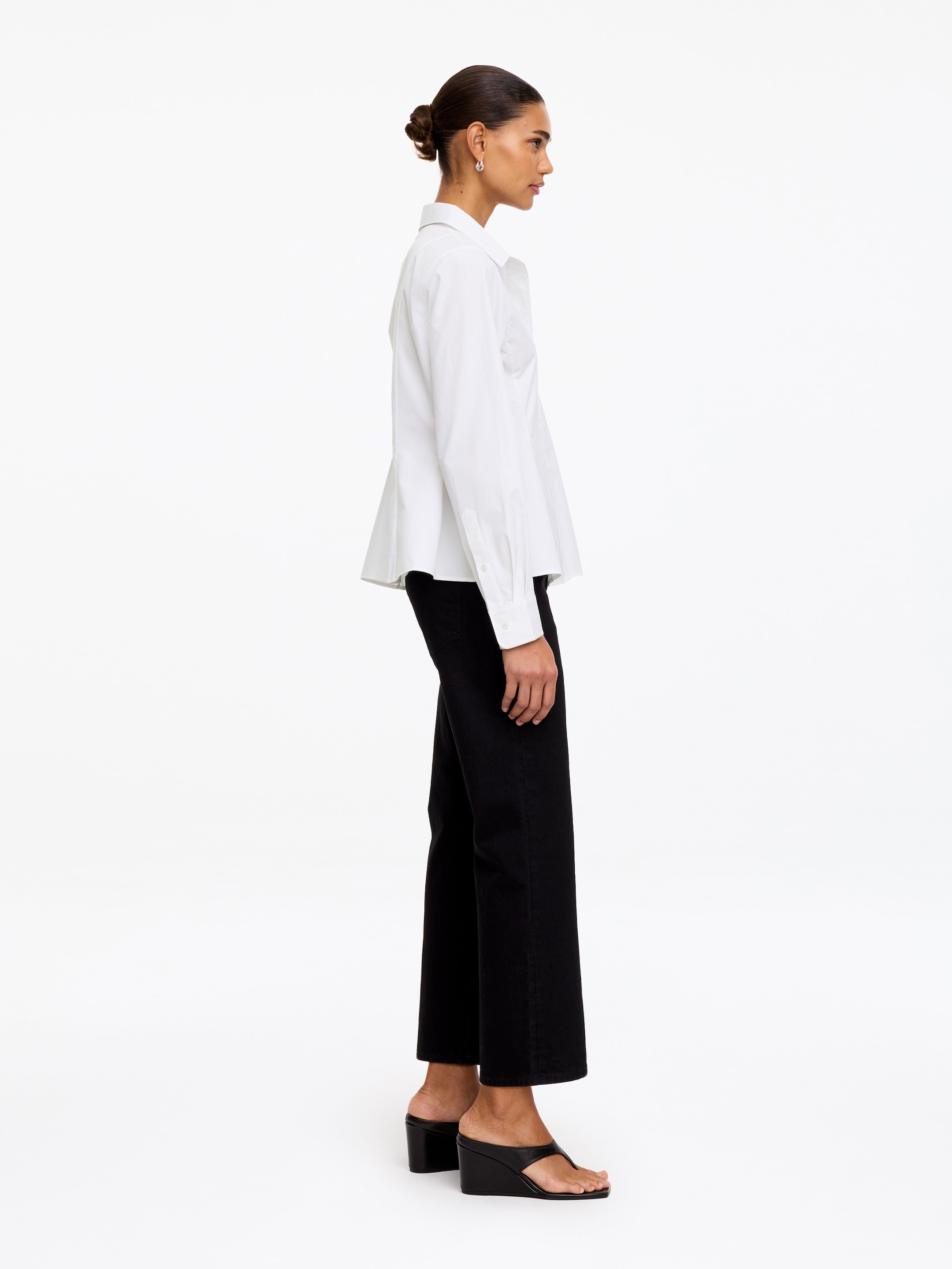 Fitted Cotton Poplin Shirt - White - Regular fit - Women - StillMedia/Lookbook - 2