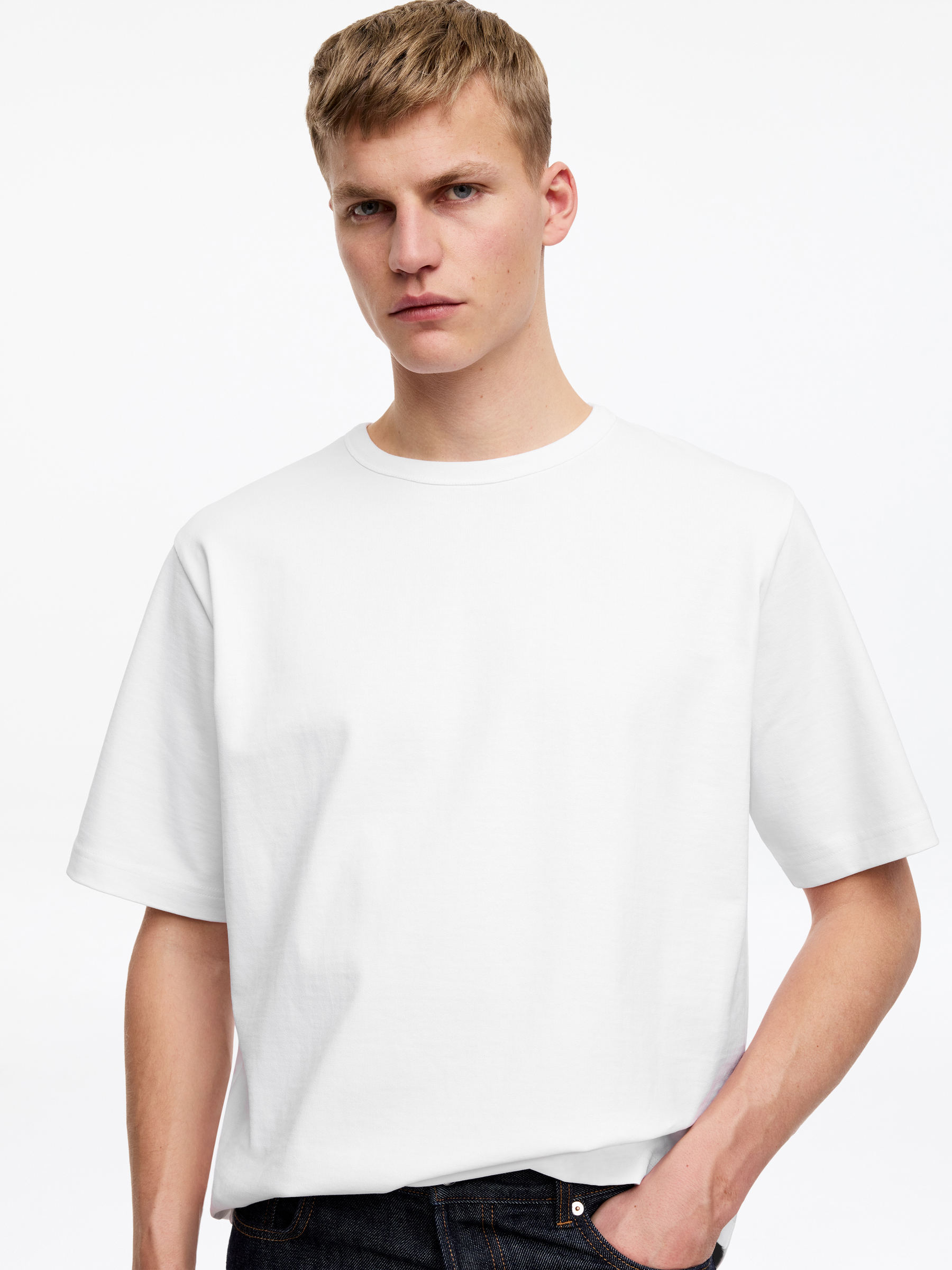 270 GSM Oversized T-Shirt - White - Relaxed fit - Men - StillMedia/Lookbook - 17