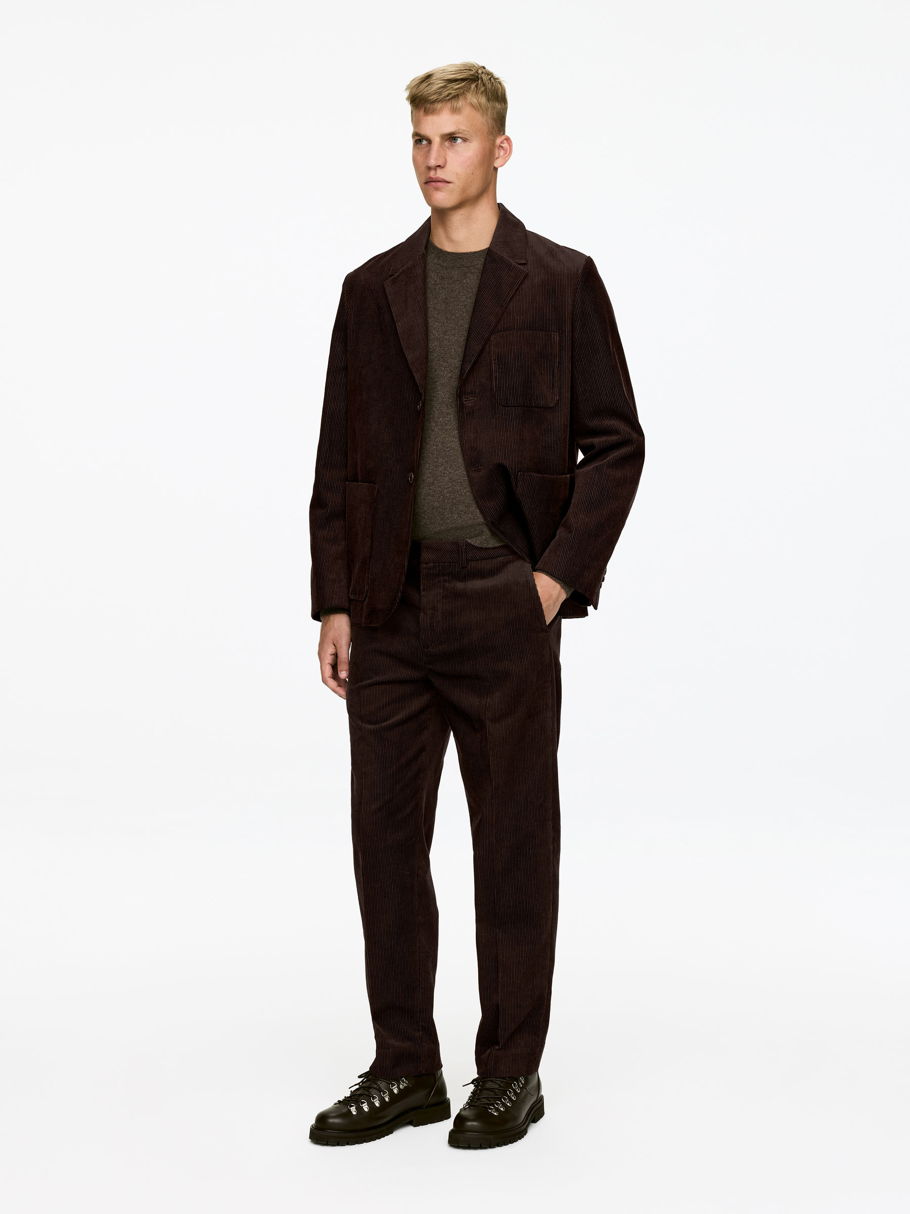 Corduroy Trousers - Dark Brown - Regular fit - Men - StillMedia/Lookbook - 4