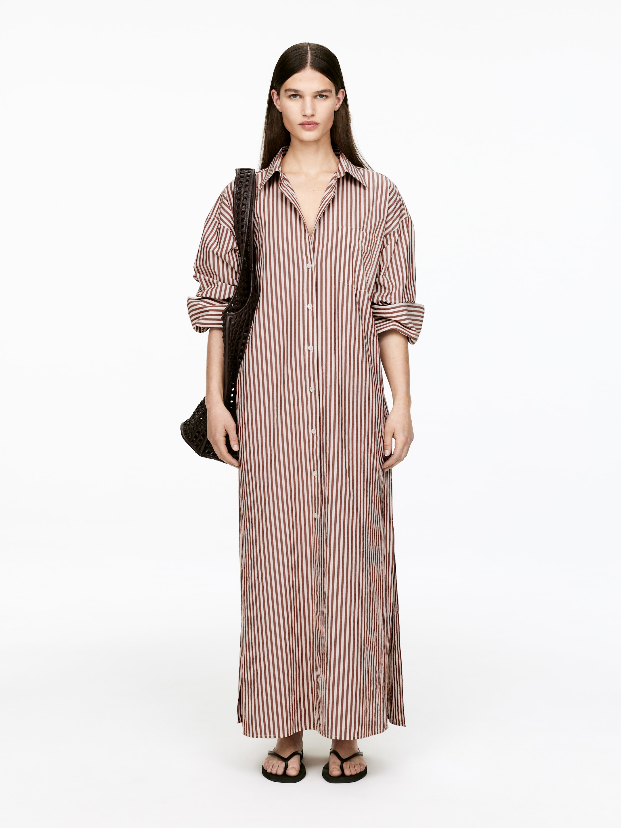 Ver imagen más grande: Vestido camisero de algodón - Marrón/blanco - MUJER | H&M ES 1