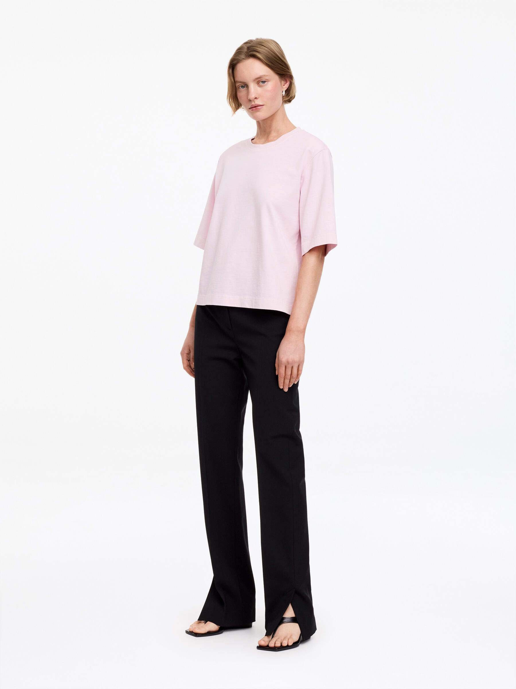 Signature Boxy T-Shirt - Pink - Relaxed fit - Women - StillMedia/Lookbook - 6