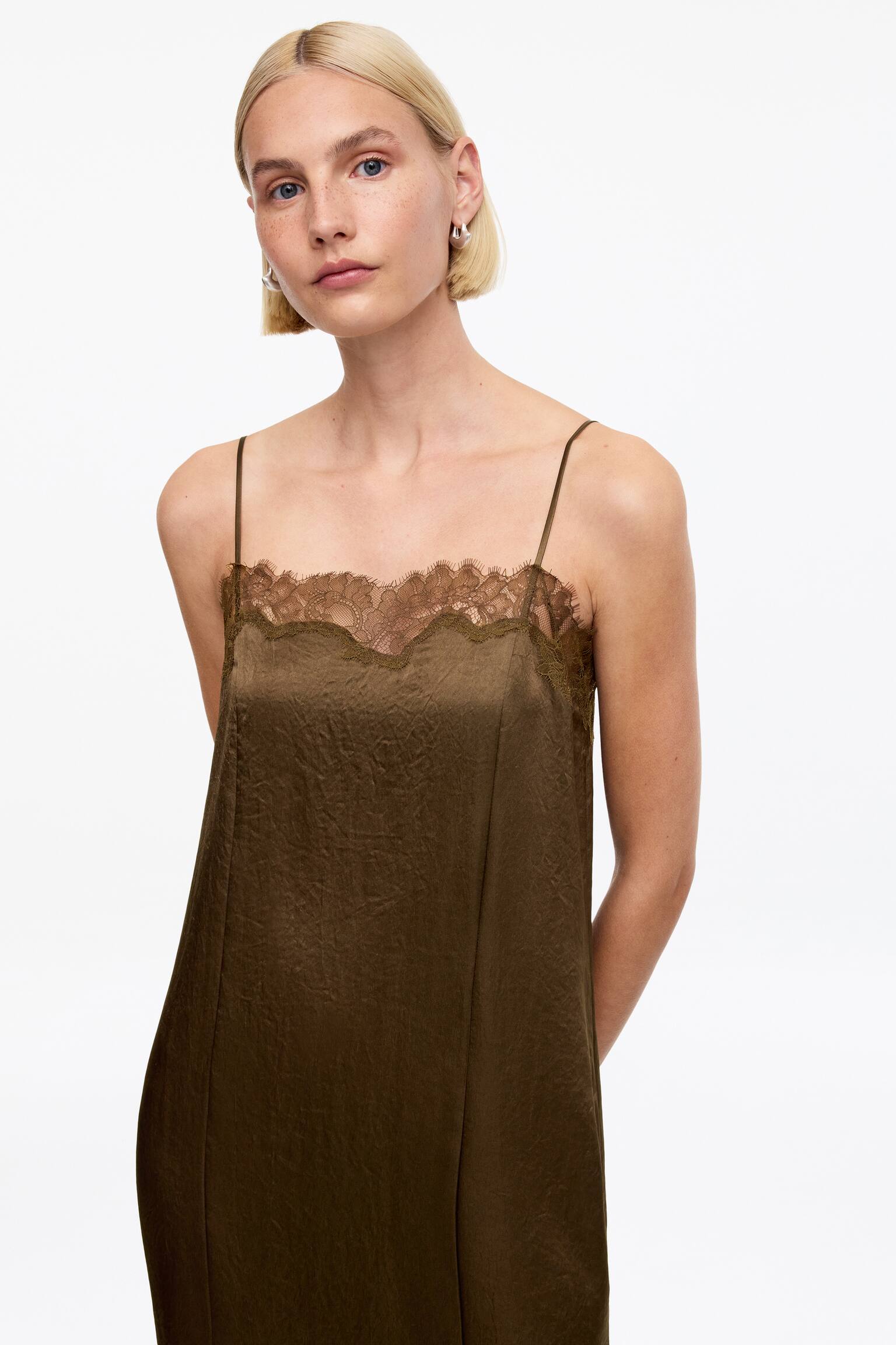 Stroppekjole med blondekant - Brun/Rosa/Svart - 3