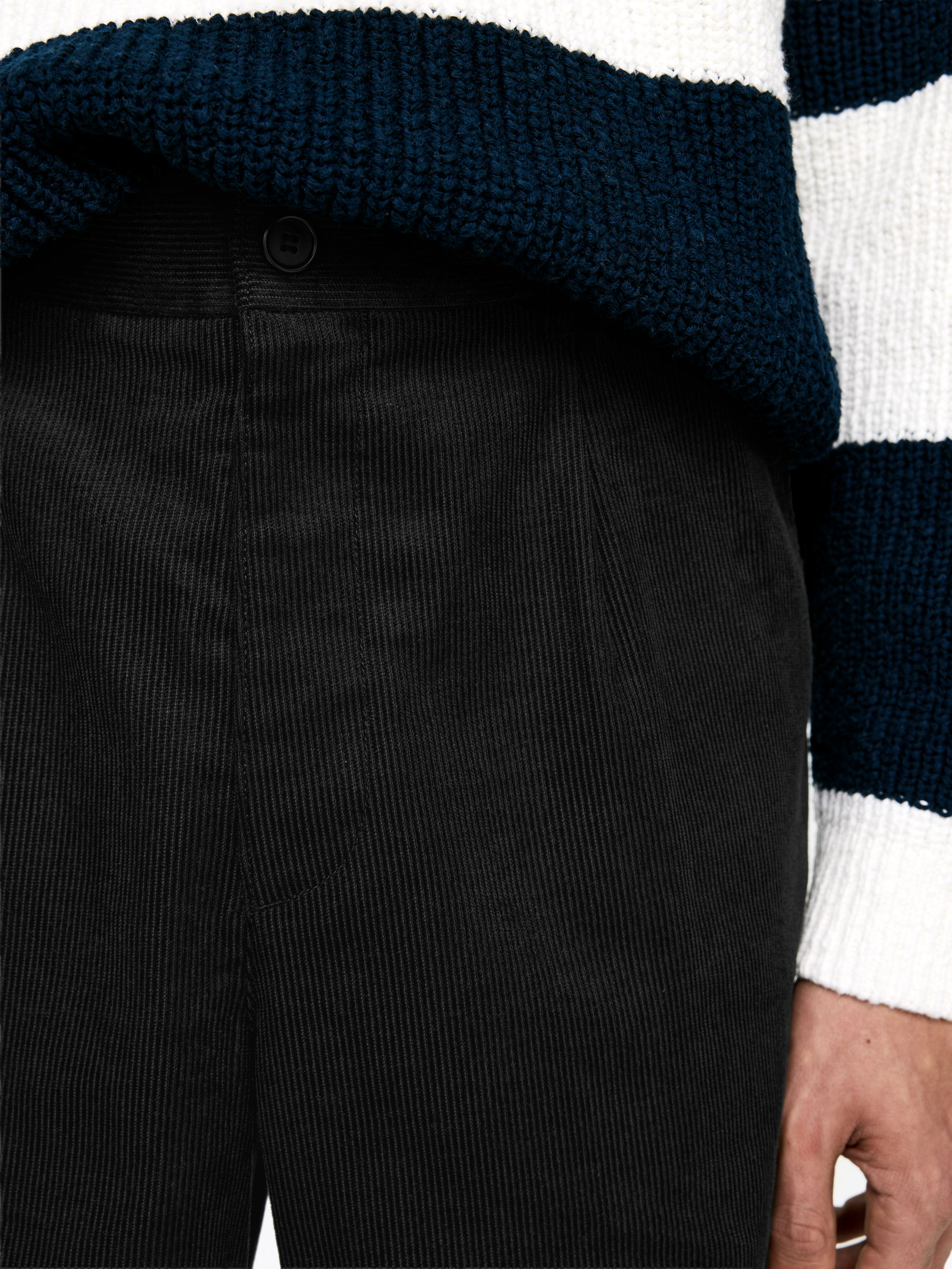 Relaxed Corduroy Trousers - Black - Loose fit - Men - StillMedia/Lookbook - 1