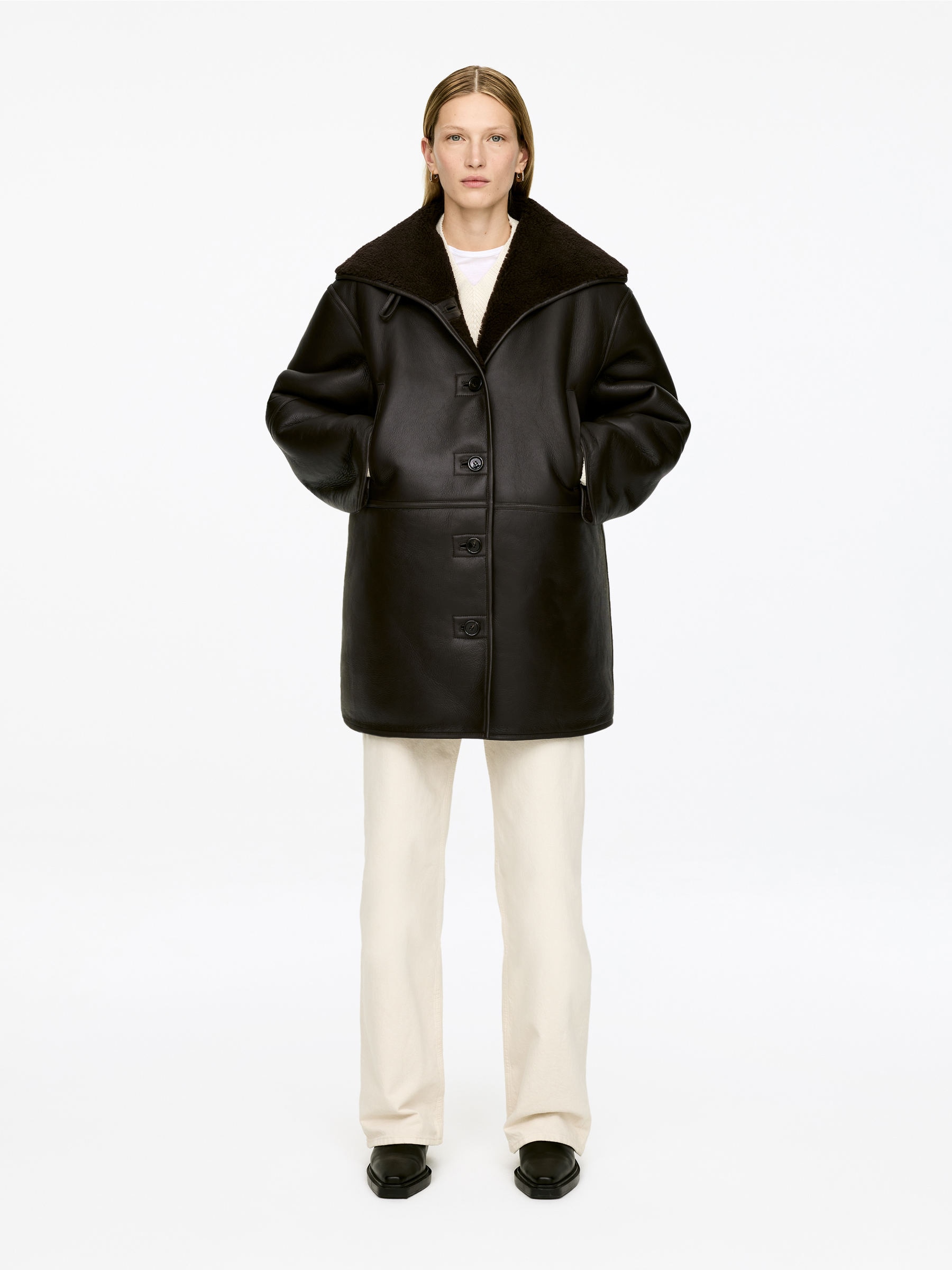 Shearlingfodrad läderjacka - Mörkbrun - Oversized - Women - StillMedia/Lookbook - 4