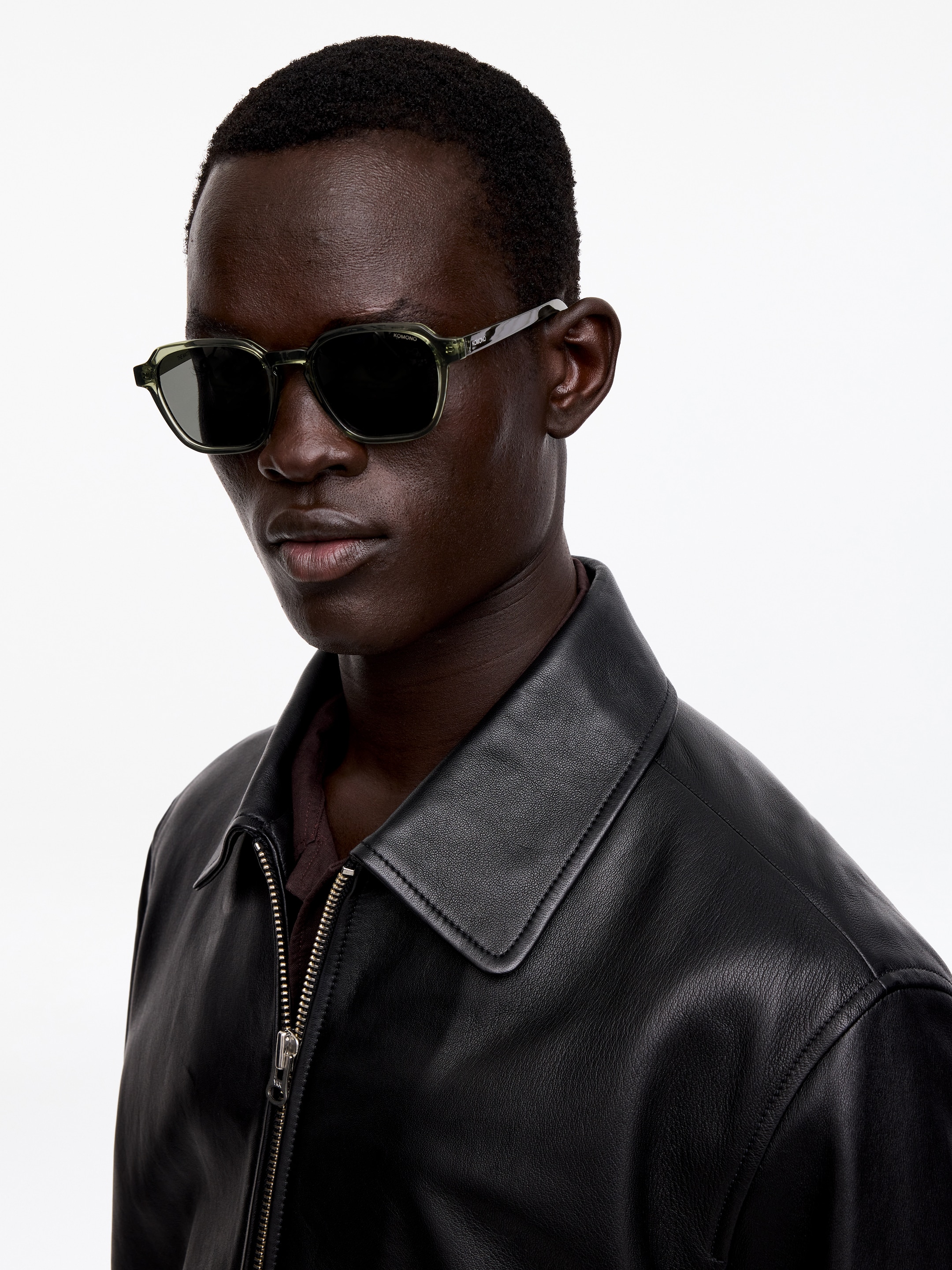 KOMONO Matty solglasögon - Grön - Men - StillMedia/Lookbook - 4