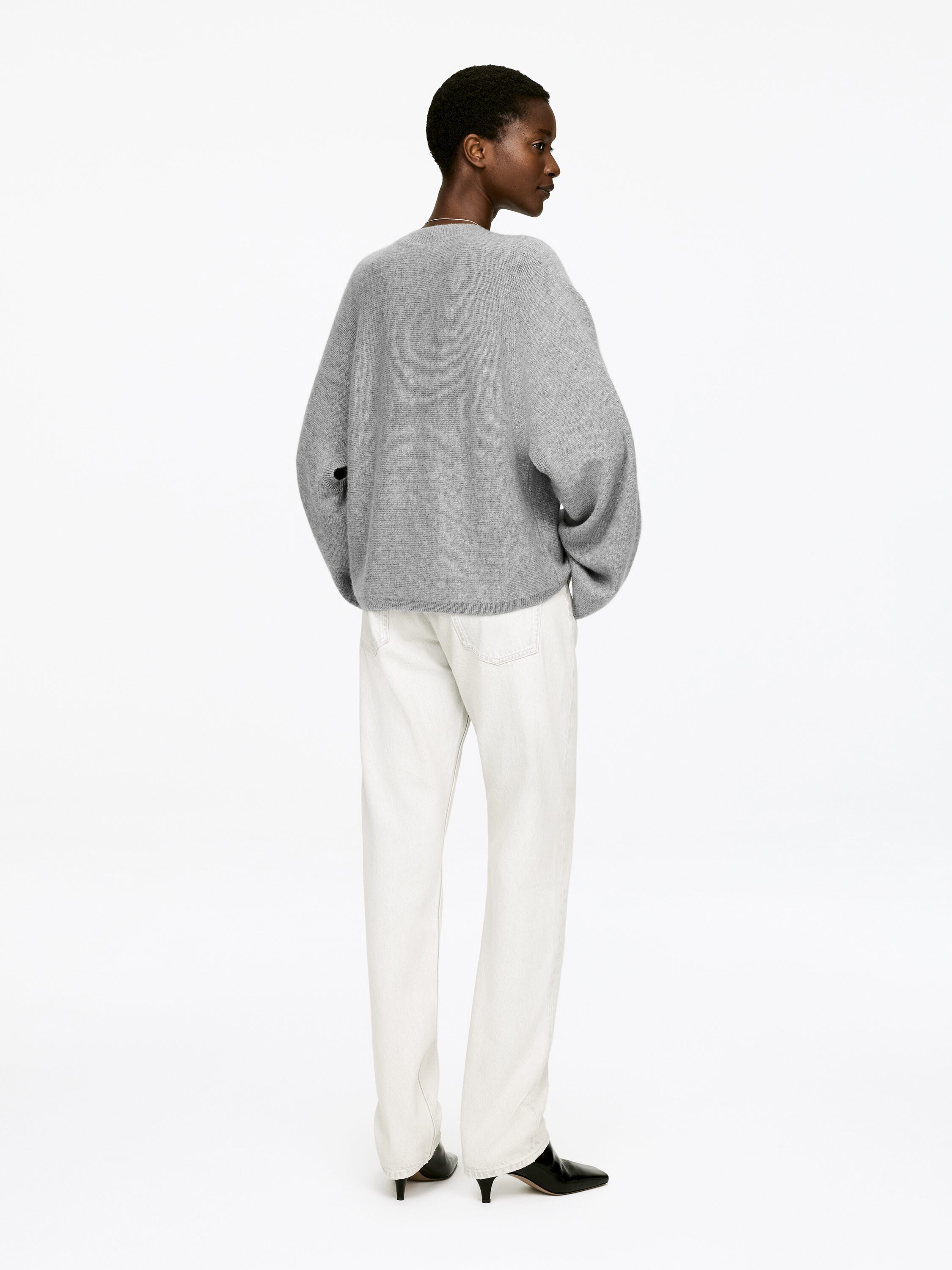 Cut-Out Pure Cashmere Jumper​ - Grey Melange - Relaxed fit - Women - StillMedia/Lookbook - 8