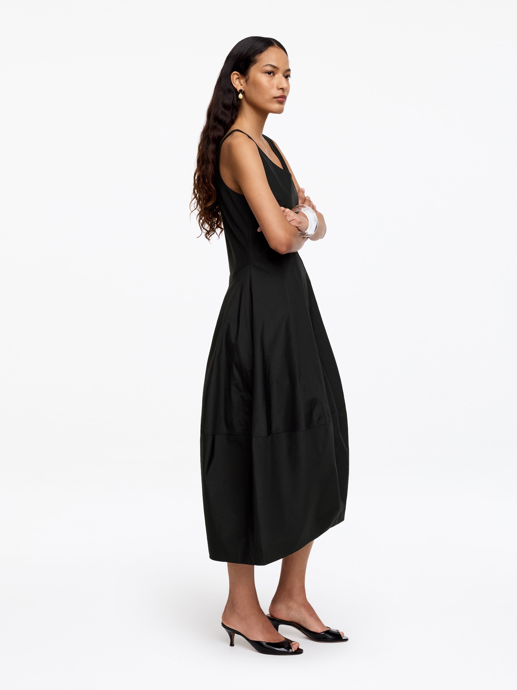 Cocoon Taffeta Dress - Black - Regular fit - Women - StillMedia/Lookbook - 4