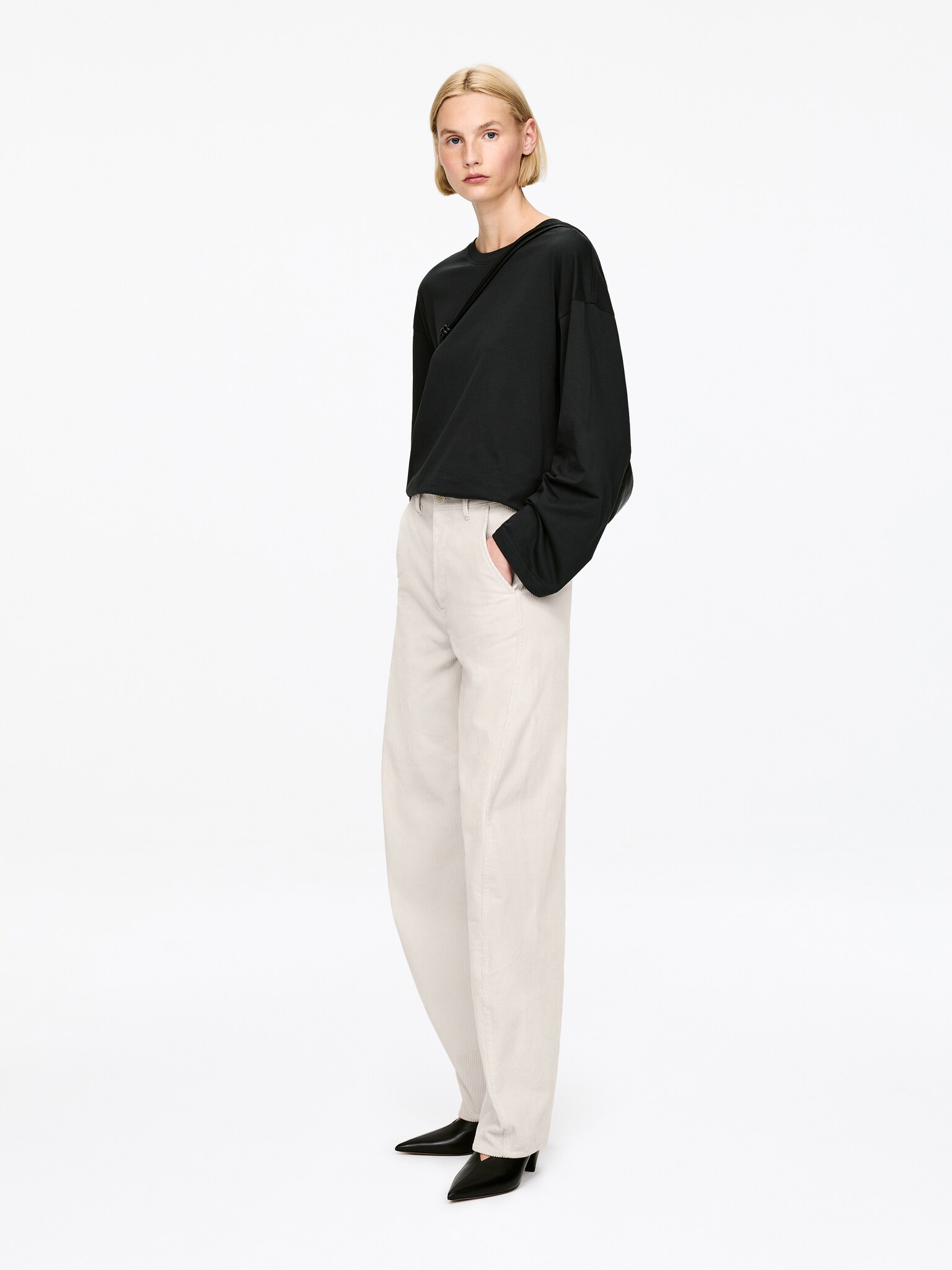 Barrel-Leg Corduroy Trousers - Light Beige/Dark Brown - 4
