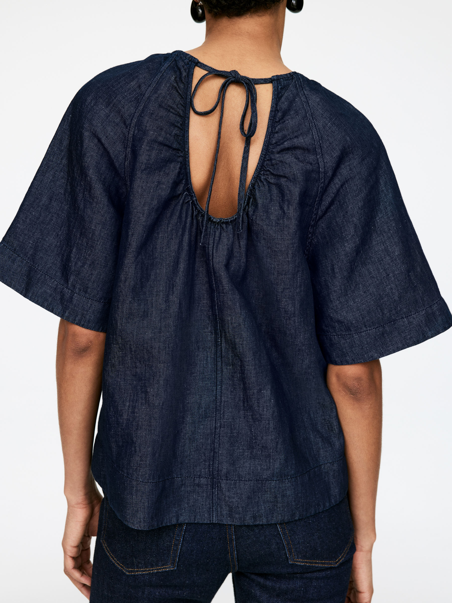 Gathered Denim Blouse - Dark Blue - Loose fit - Women - StillMedia/Lookbook - 4