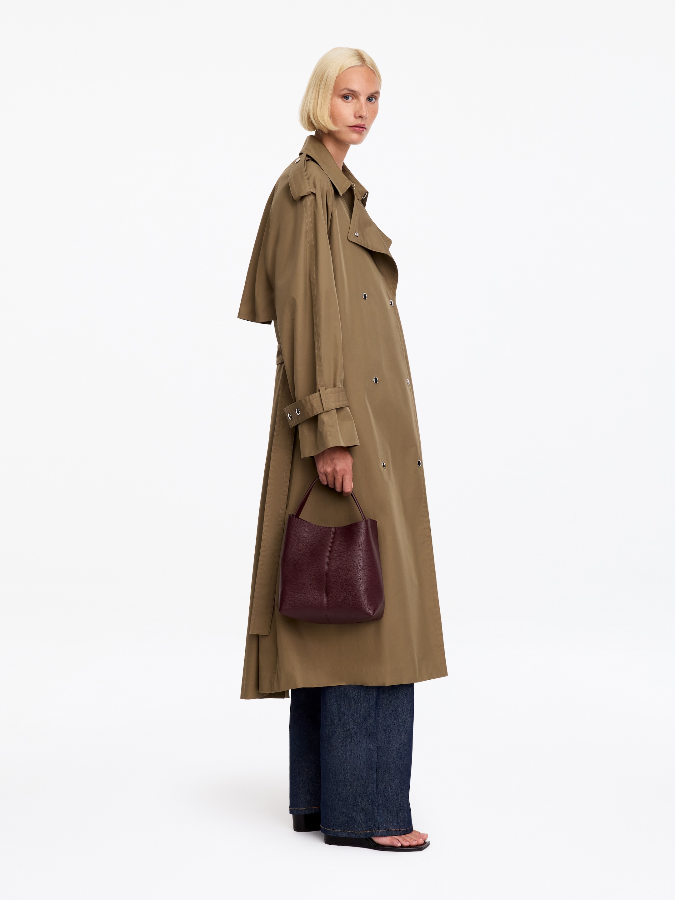 Small Leather Bucket Bag - Dark red - women - StillMedia/Lookbook - 5