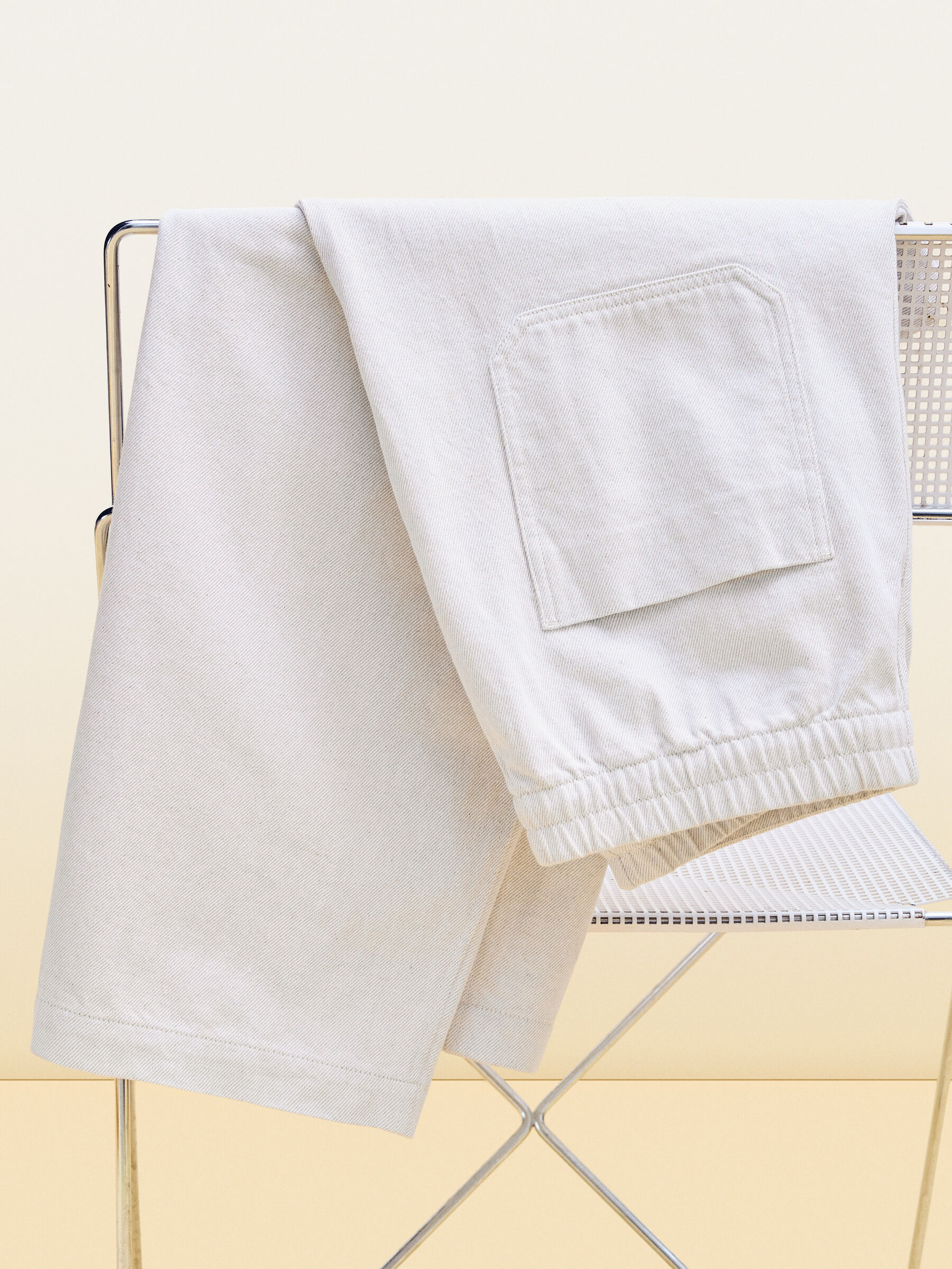 Pantalon ample en coton et lin - Blanc cassé - Loose fit - Homme - StillMedia/Environmental - 1