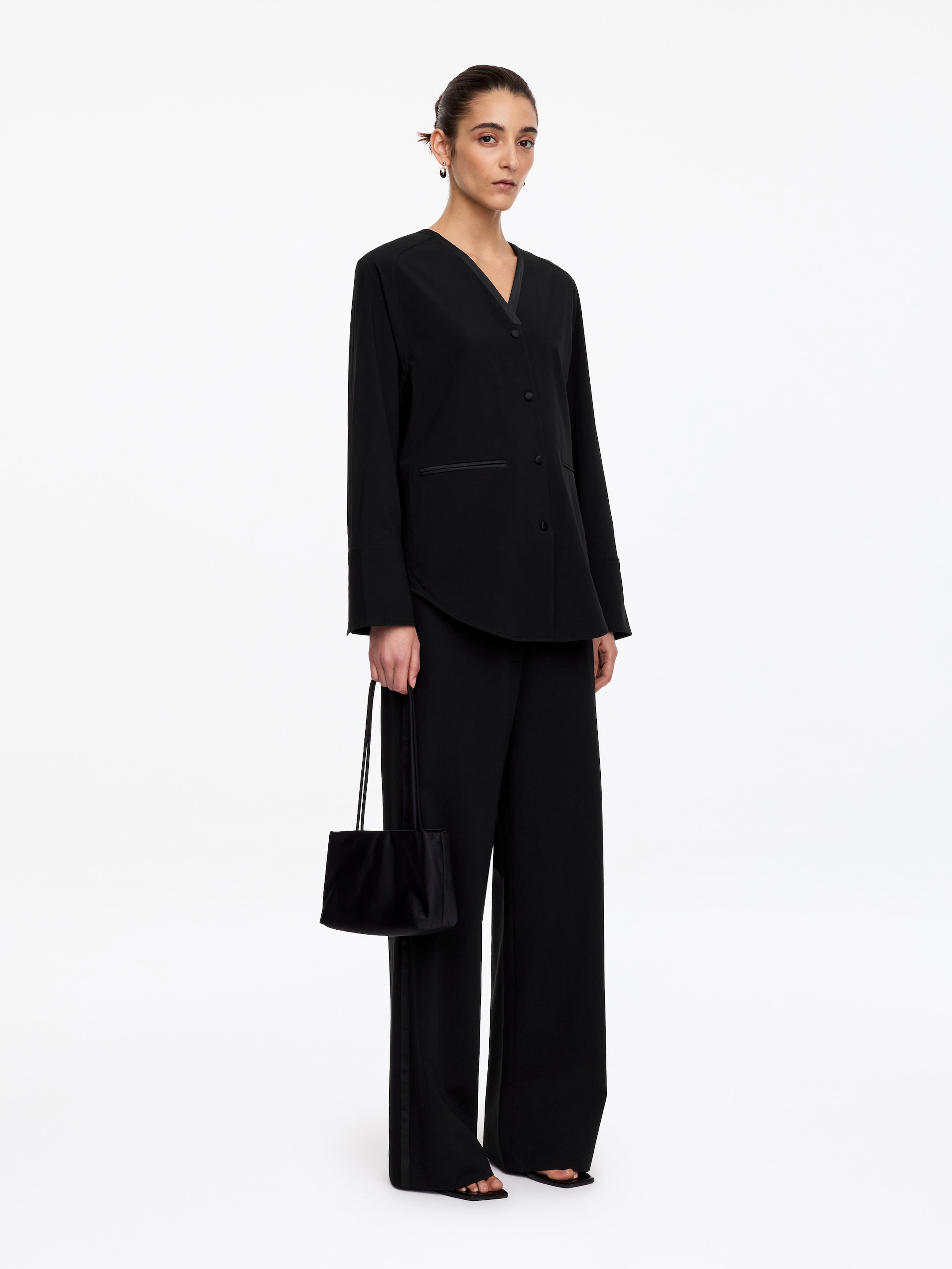 Smokinginspirerad overshirt - Svart - Relaxed fit - women - StillMedia/Lookbook - 4