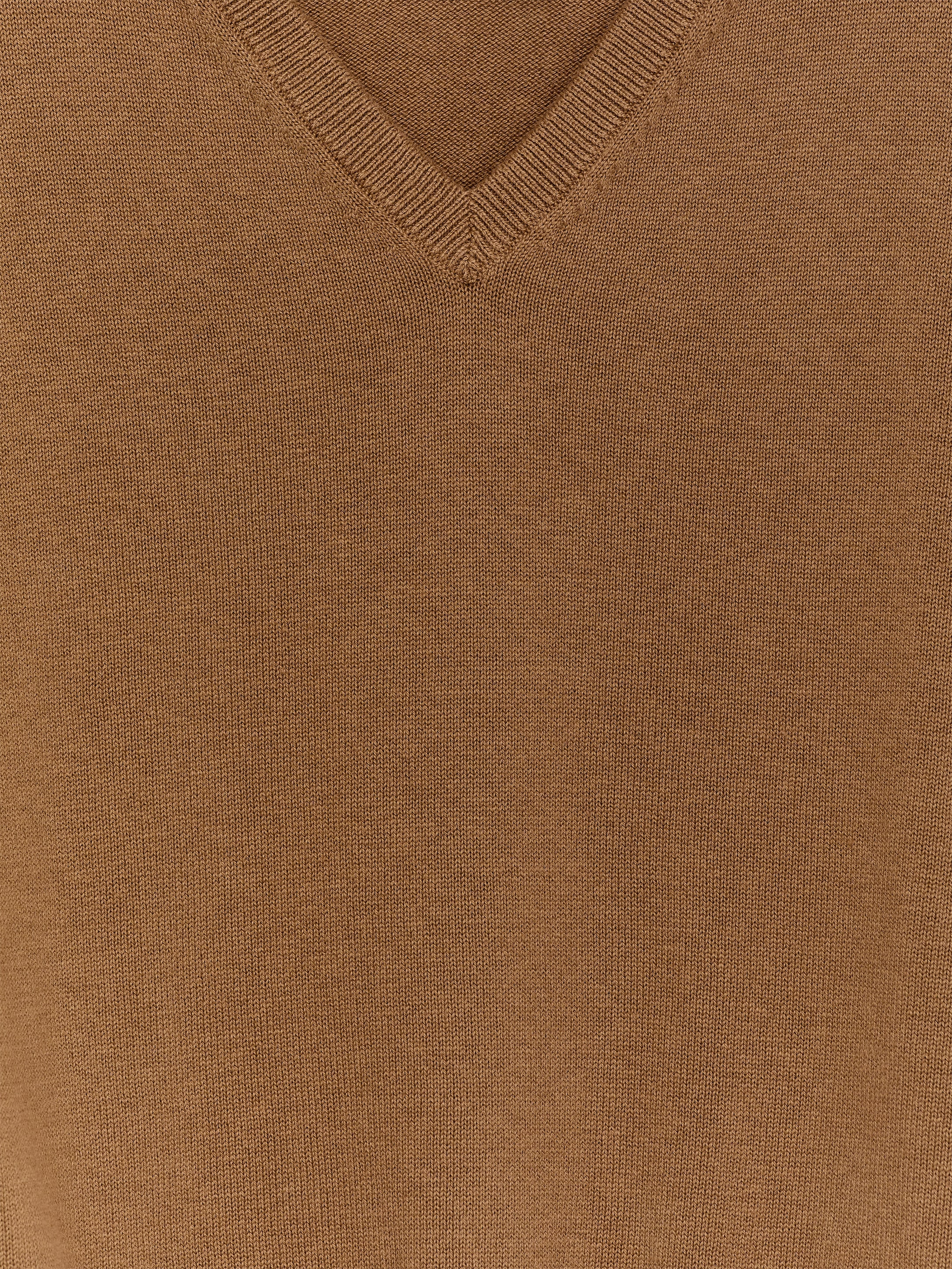 V-ringad tröja i ull och bomull - Brun - Regular fit - Women - StillMedia/DescriptiveDetail - 1