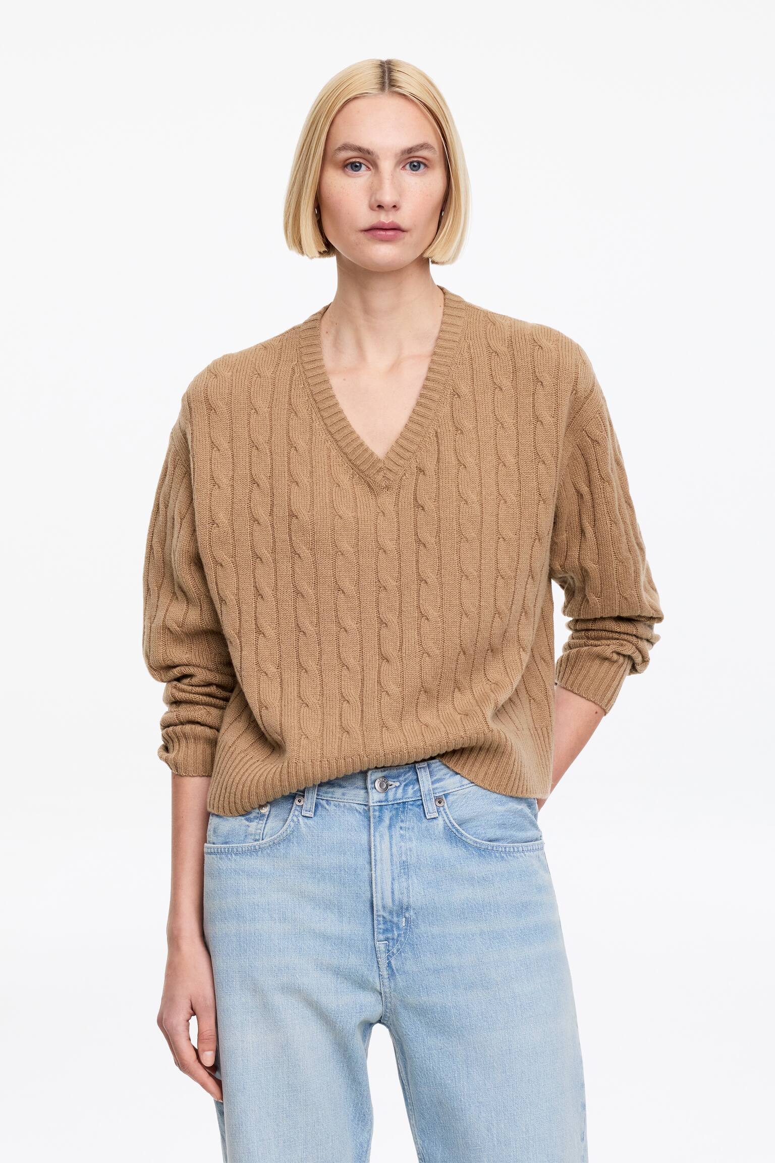 Pure Cashmere V-Neck Jumper - Beige/Dark Blue - 1