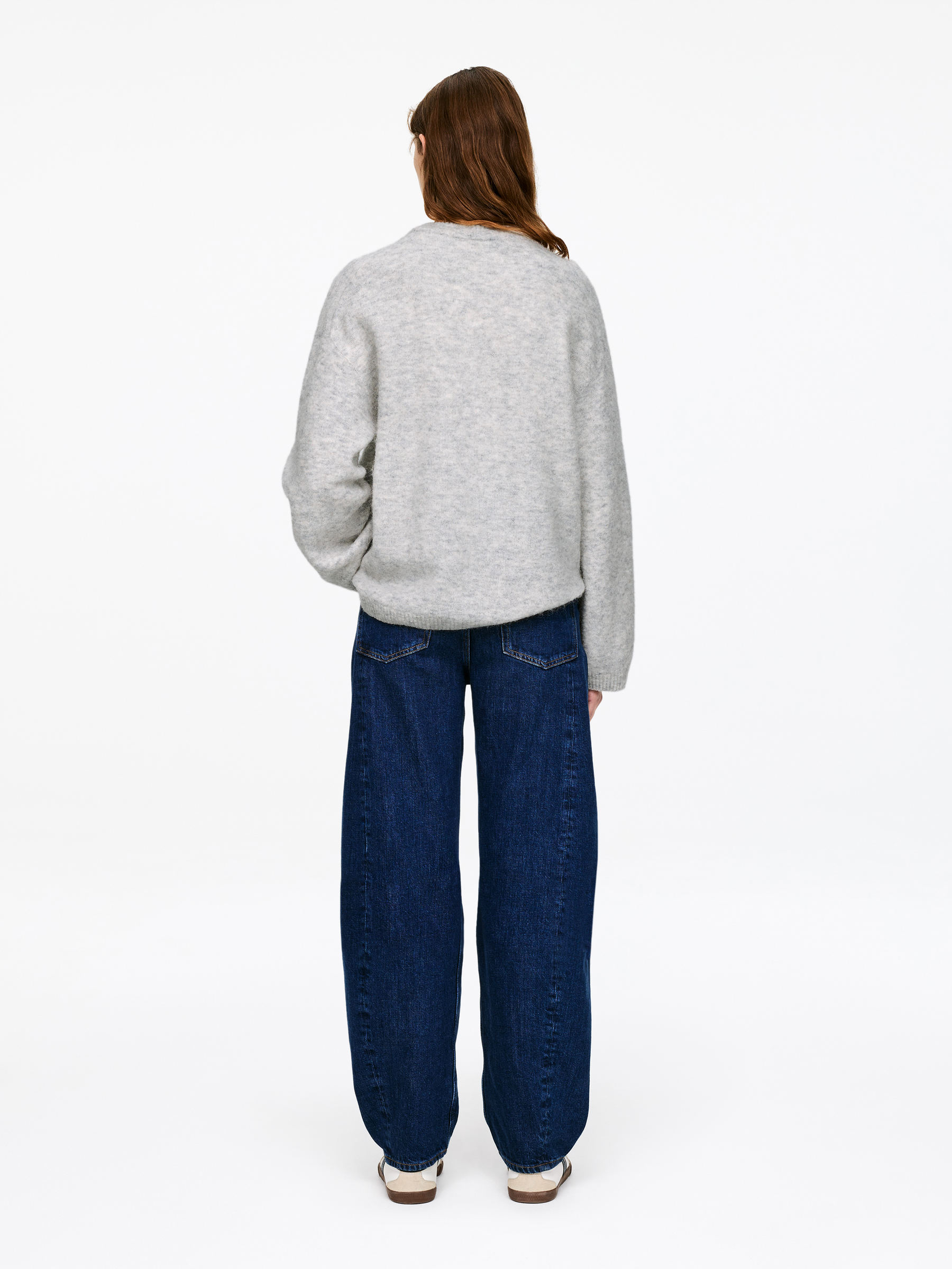 Pull en mélange de laine et d'alpaga - Gris clair - Oversized - Femme - StillMedia/Lookbook - 4