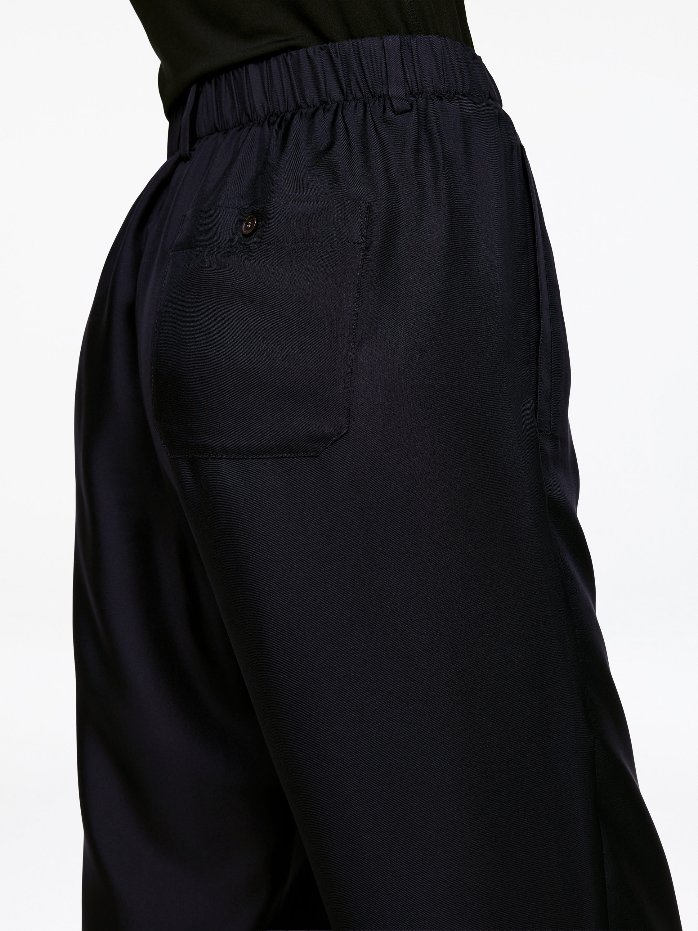 Silk Twill Trousers - Black - Regular fit - Women - StillMedia/Lookbook - 3