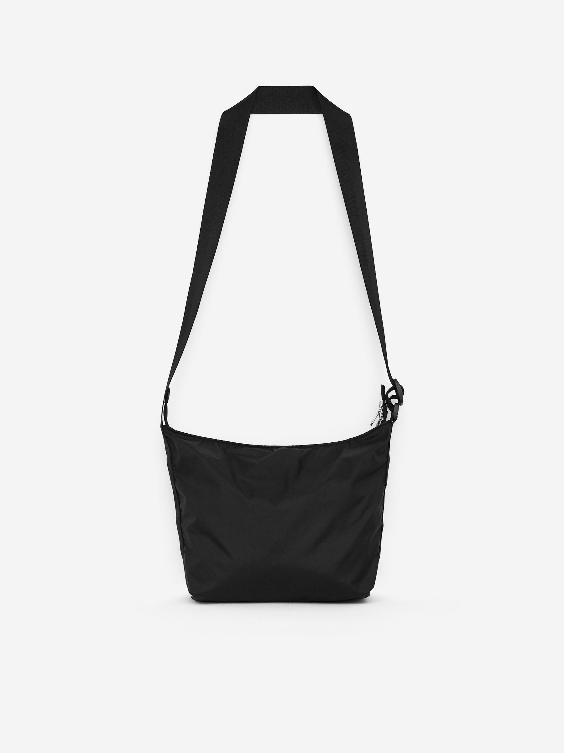 Packable Messenger Bag - Black - Travel - StillMedia/DescriptiveStillLife - 16
