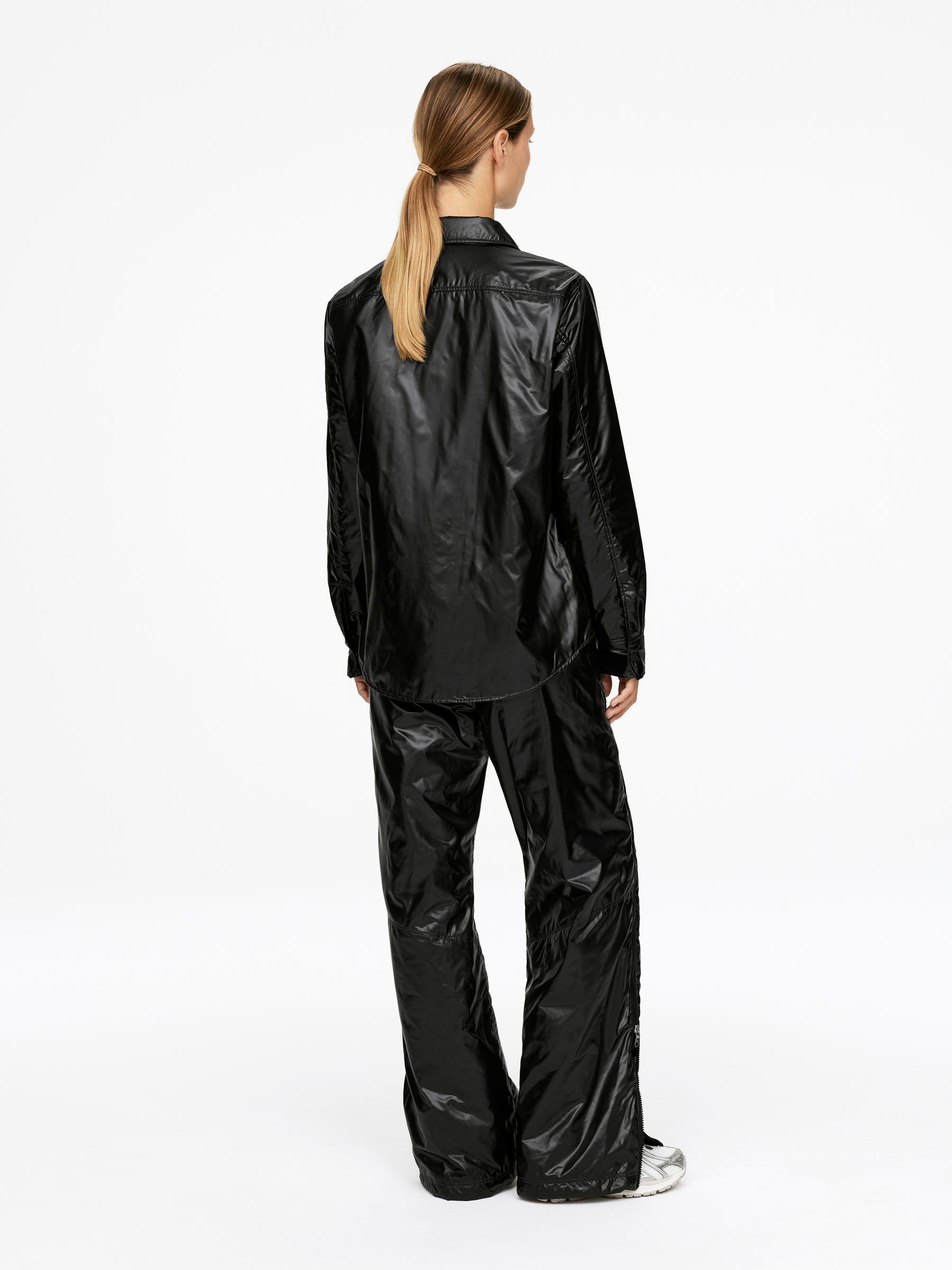 Nylon Overshirt - Black - Regular fit - Women - StillMedia/Lookbook - 3