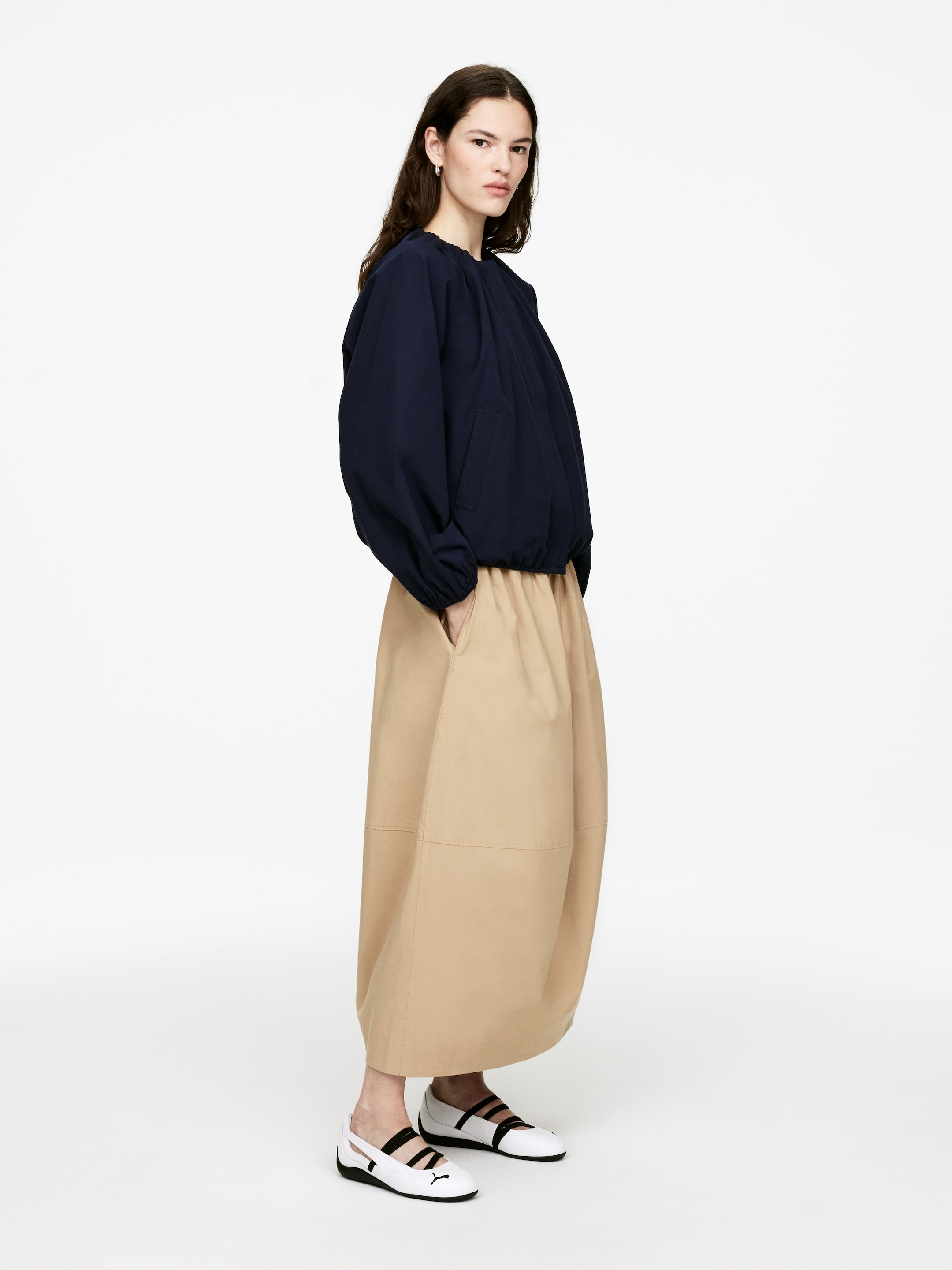 Größeres Bild ansehen: Jacke mit Bubble-Saum - Dunkelblau - Ladies | H&M DE 2