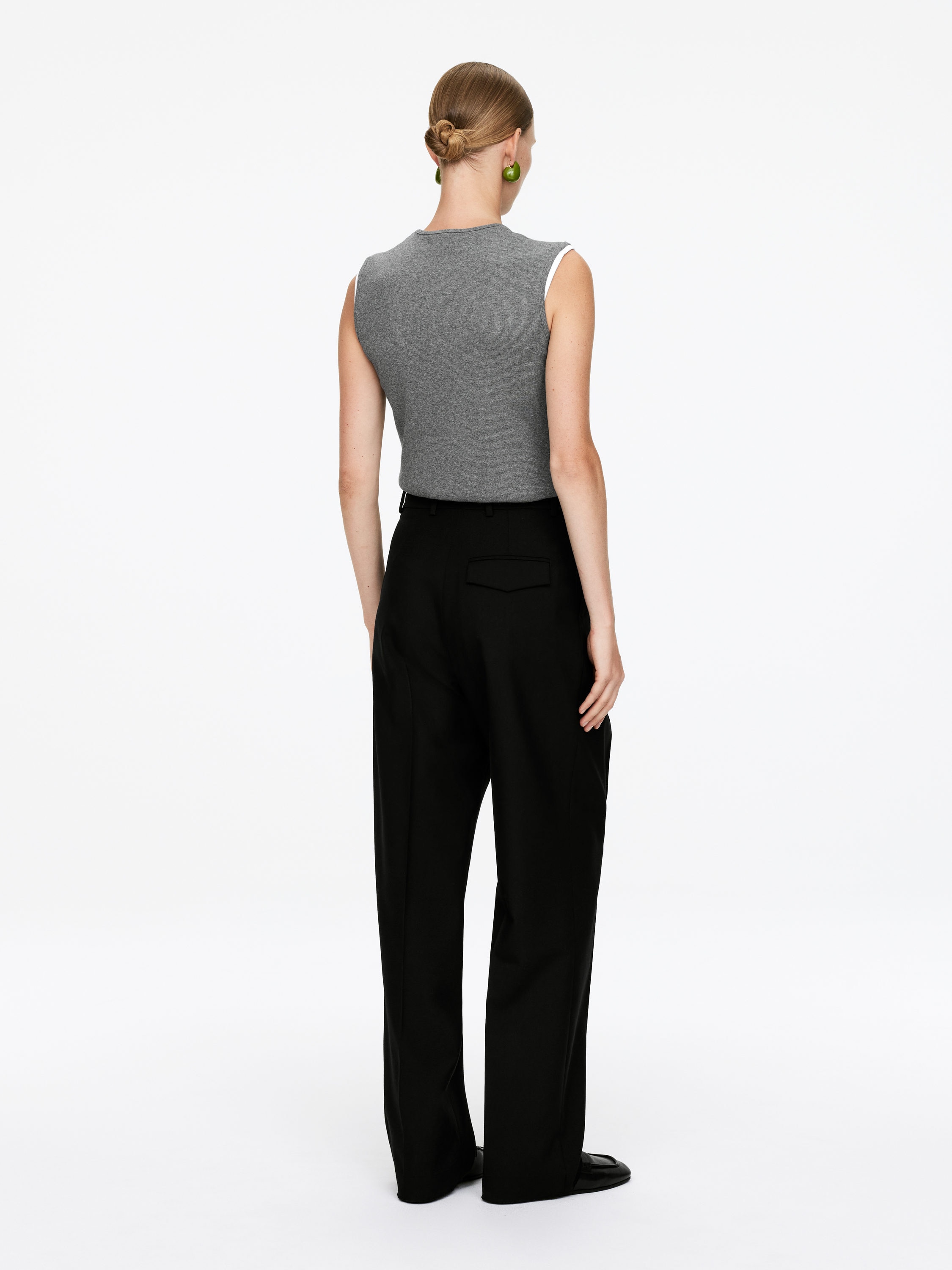 High-Waist Tailored Trousers - Black - Relaxed fit - Women - StillMedia/Lookbook - 8