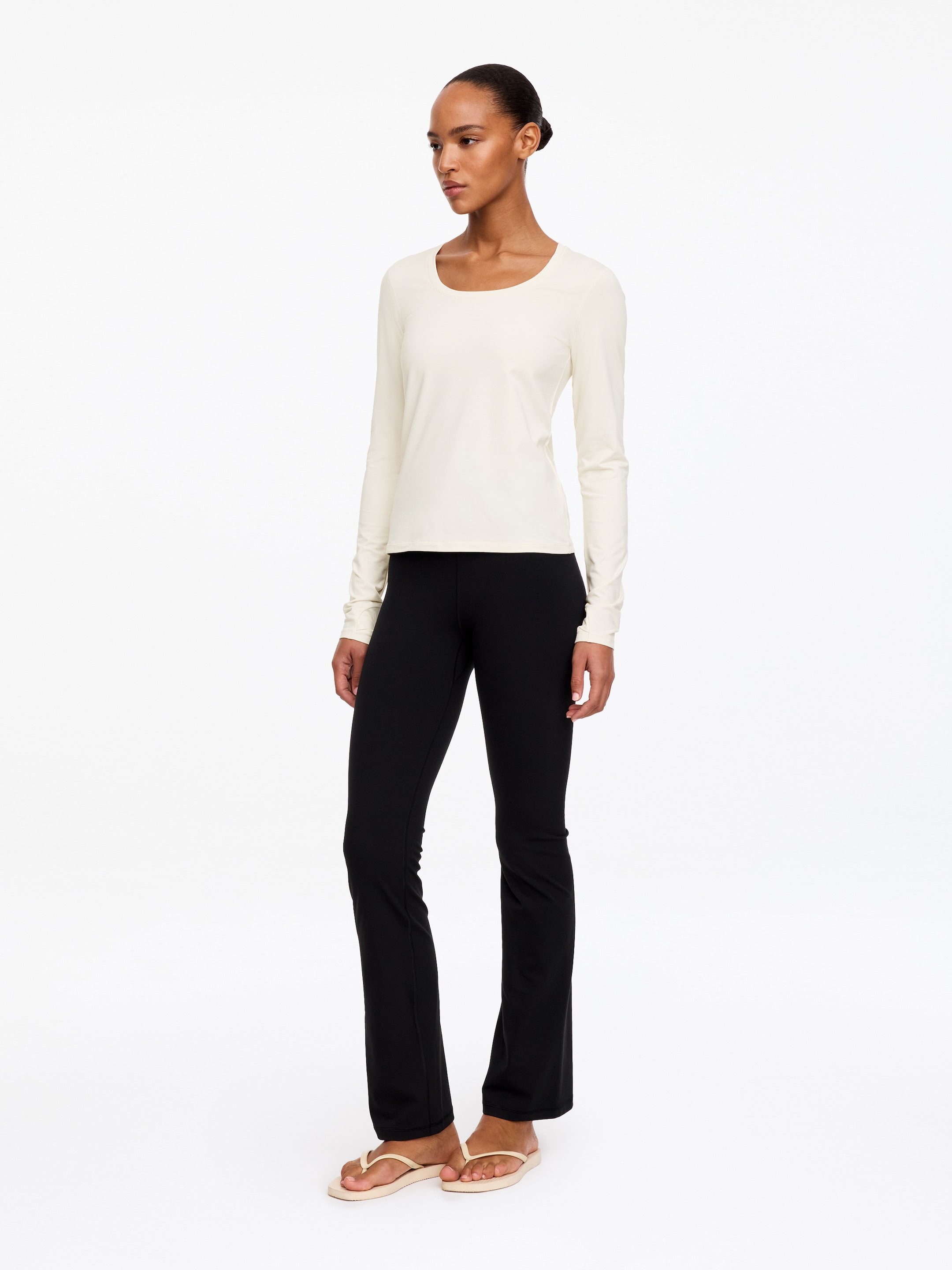 Soft Active Top - Off-white - Slim fit - women - StillMedia/Lookbook - 4