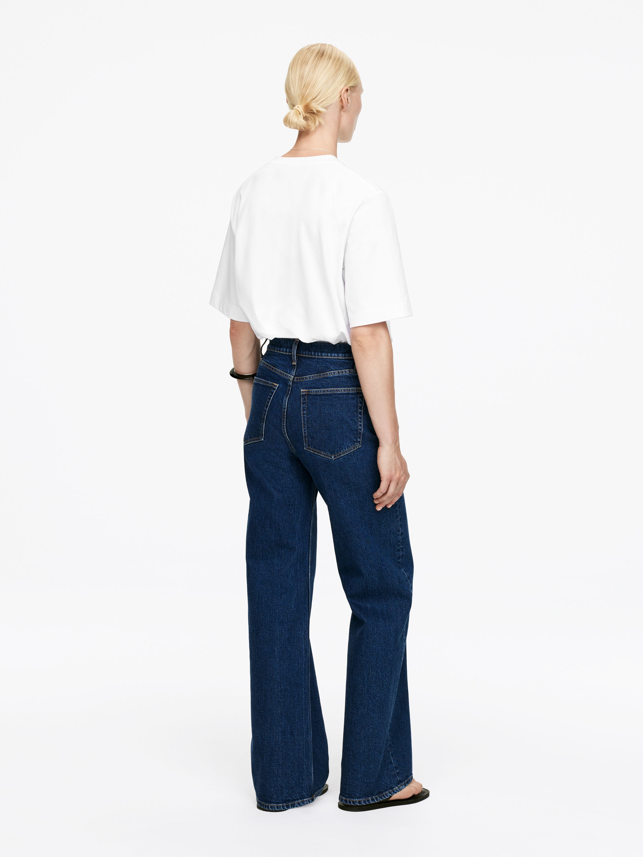 ALBA Boxy T-Shirt - White - Loose fit - Women - StillMedia/Lookbook - 10