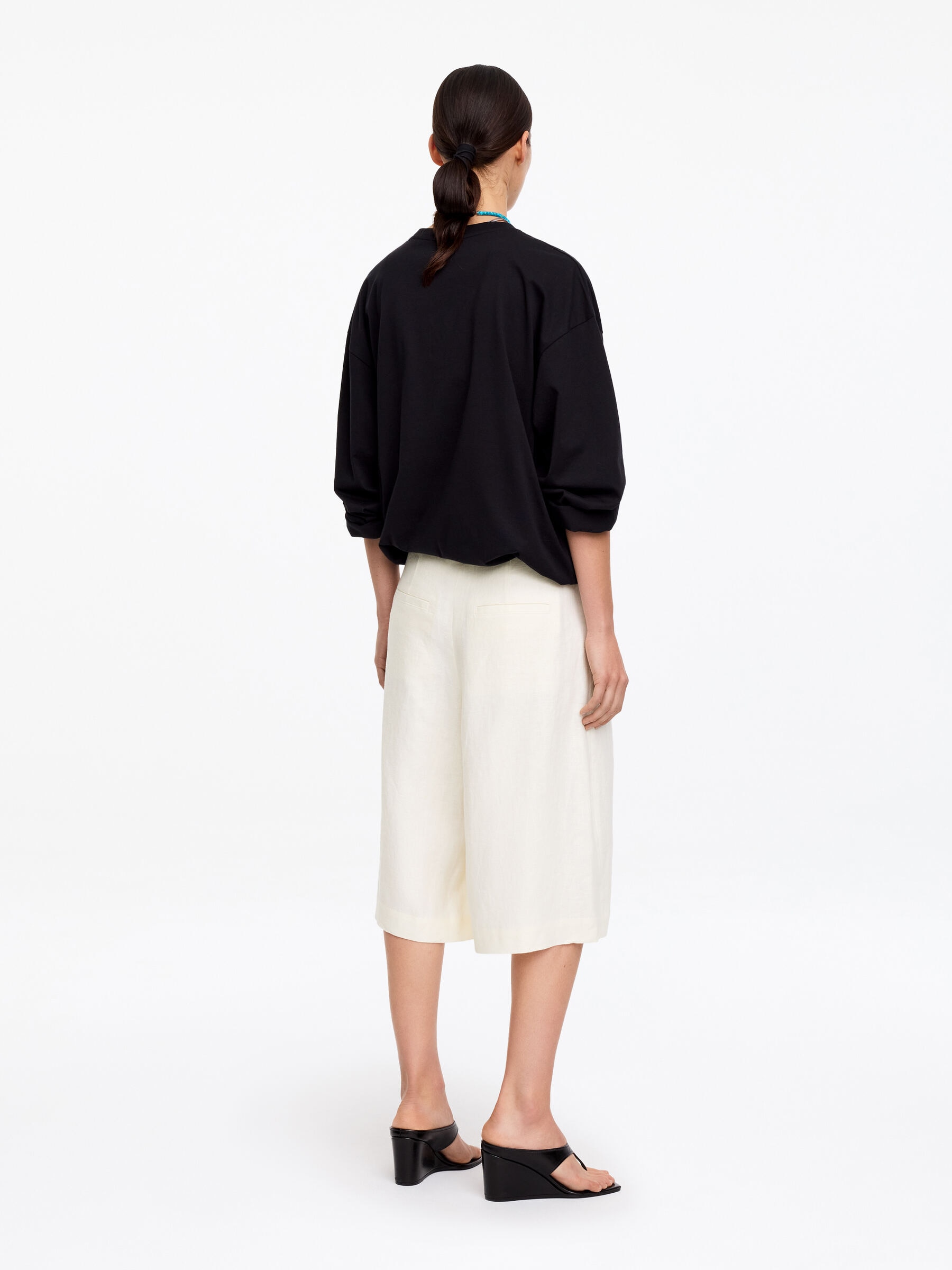 Elegante Leinenshorts - Weiß - Regular Fit - Damen - StillMedia/Lookbook - 4