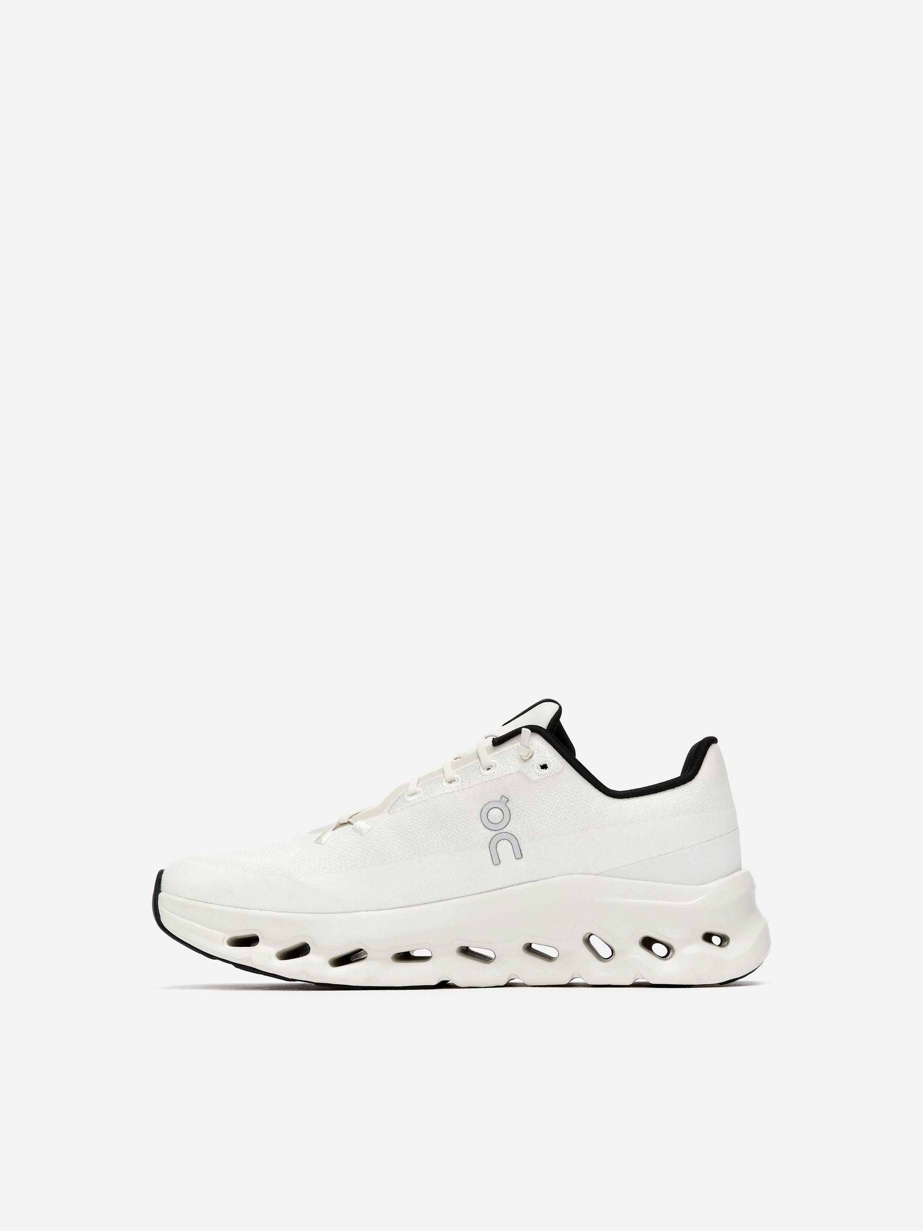 On Cloudtilt - White - Men - StillMedia/DescriptiveStillLife - 3