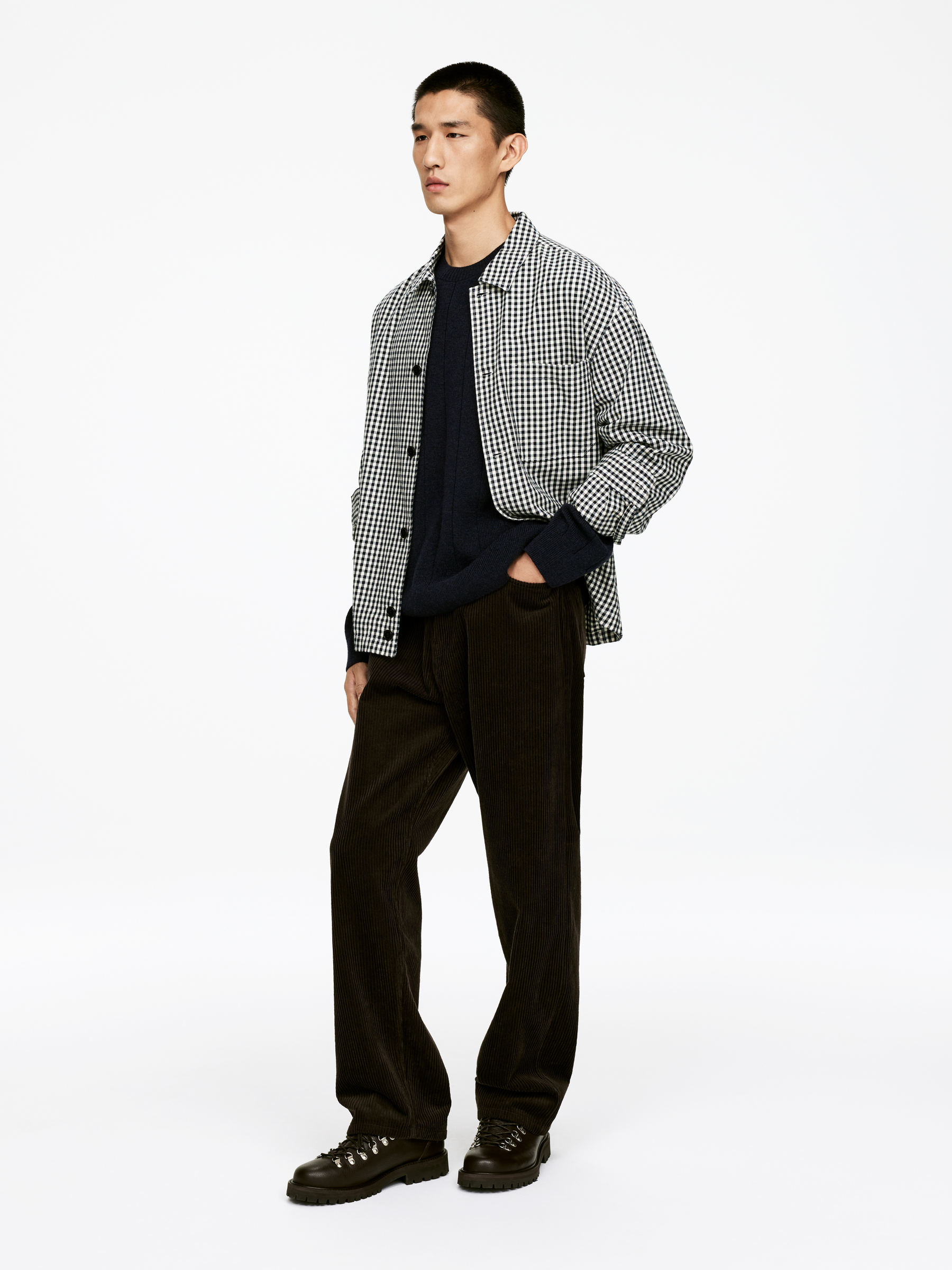 Pull à col rond en laine d'agneau - Bleu foncé - Regular fit - Homme - StillMedia/Lookbook - 6