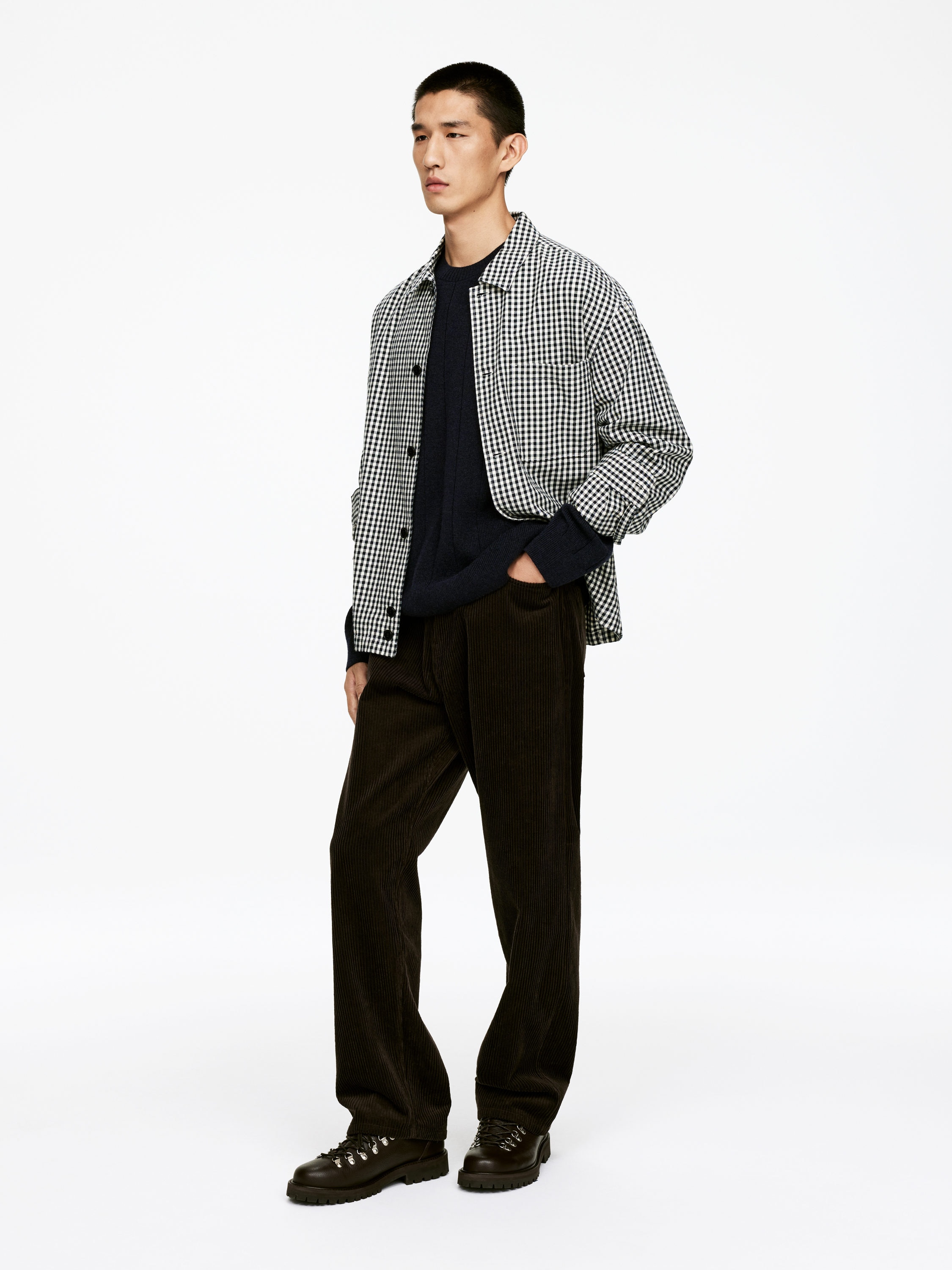 Lambs Wool Crew-Neck Jumper - Dark Blue - Regular fit - Men - StillMedia/Lookbook - 6