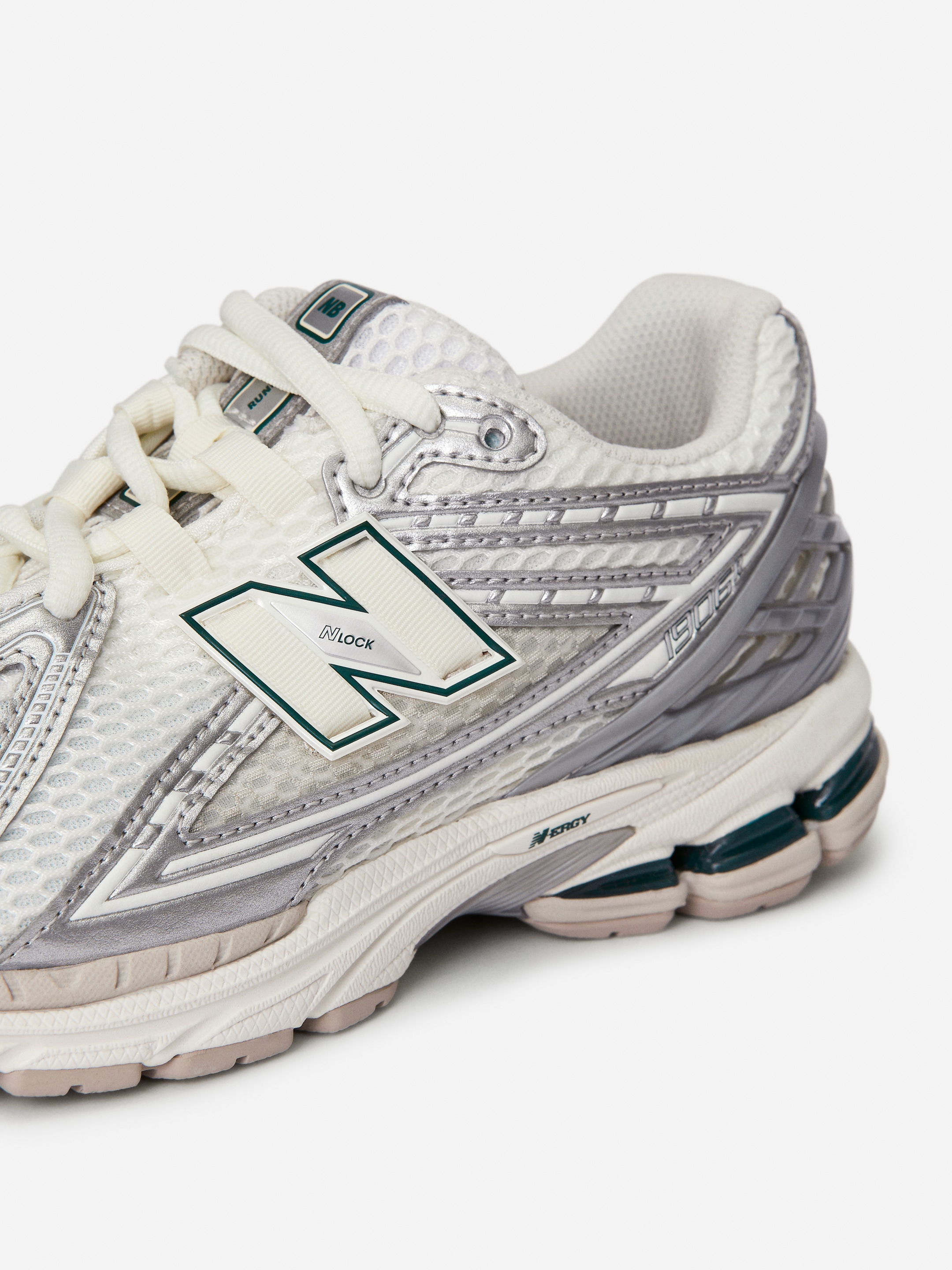 New Balance 1906R Trainers - White/Silver - Women - StillMedia/DescriptiveDetail - 6