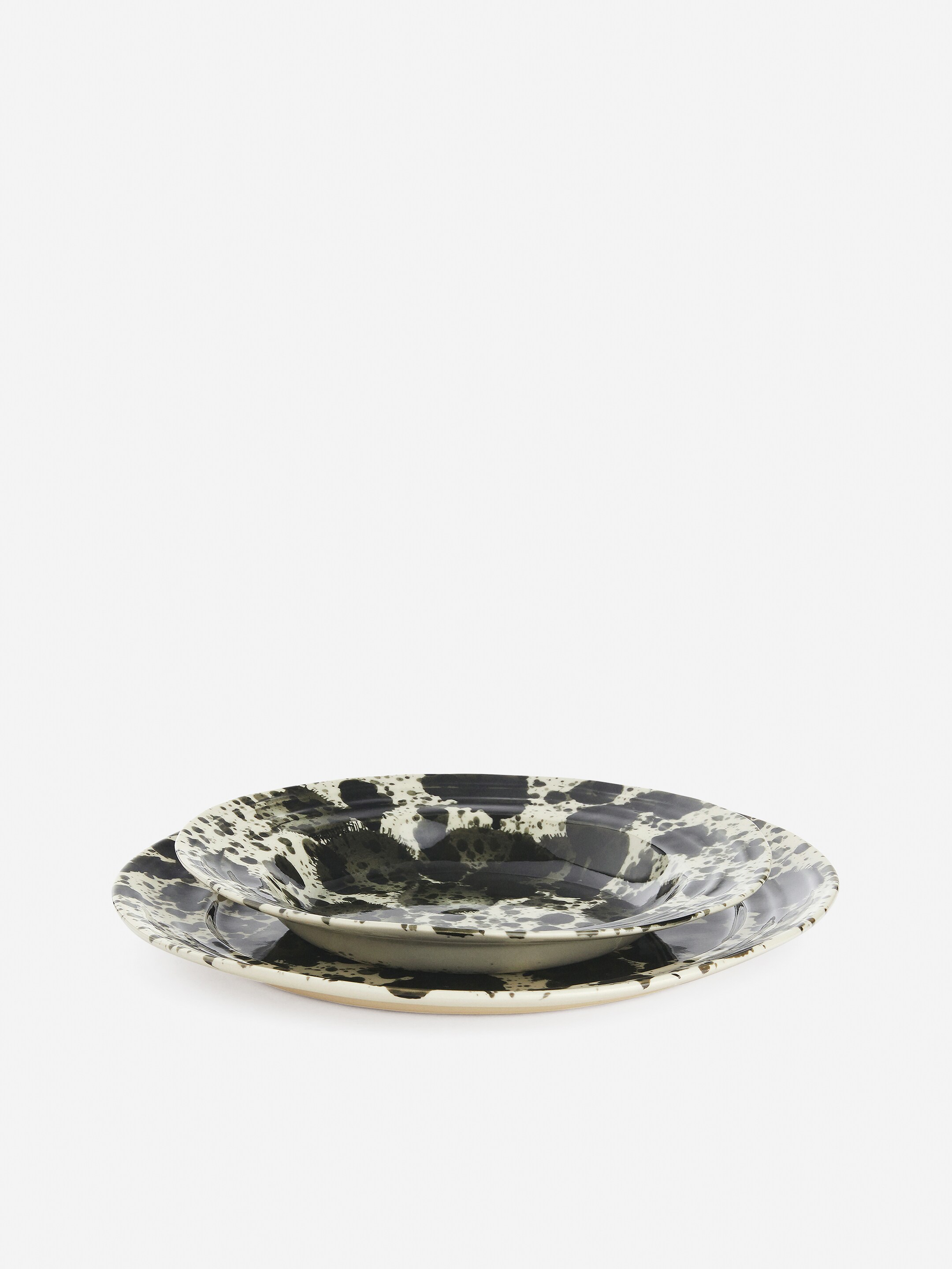 Visa större bild: Djup tallrik 21 cm - Off-white/svart - Home All | H&M SE 2