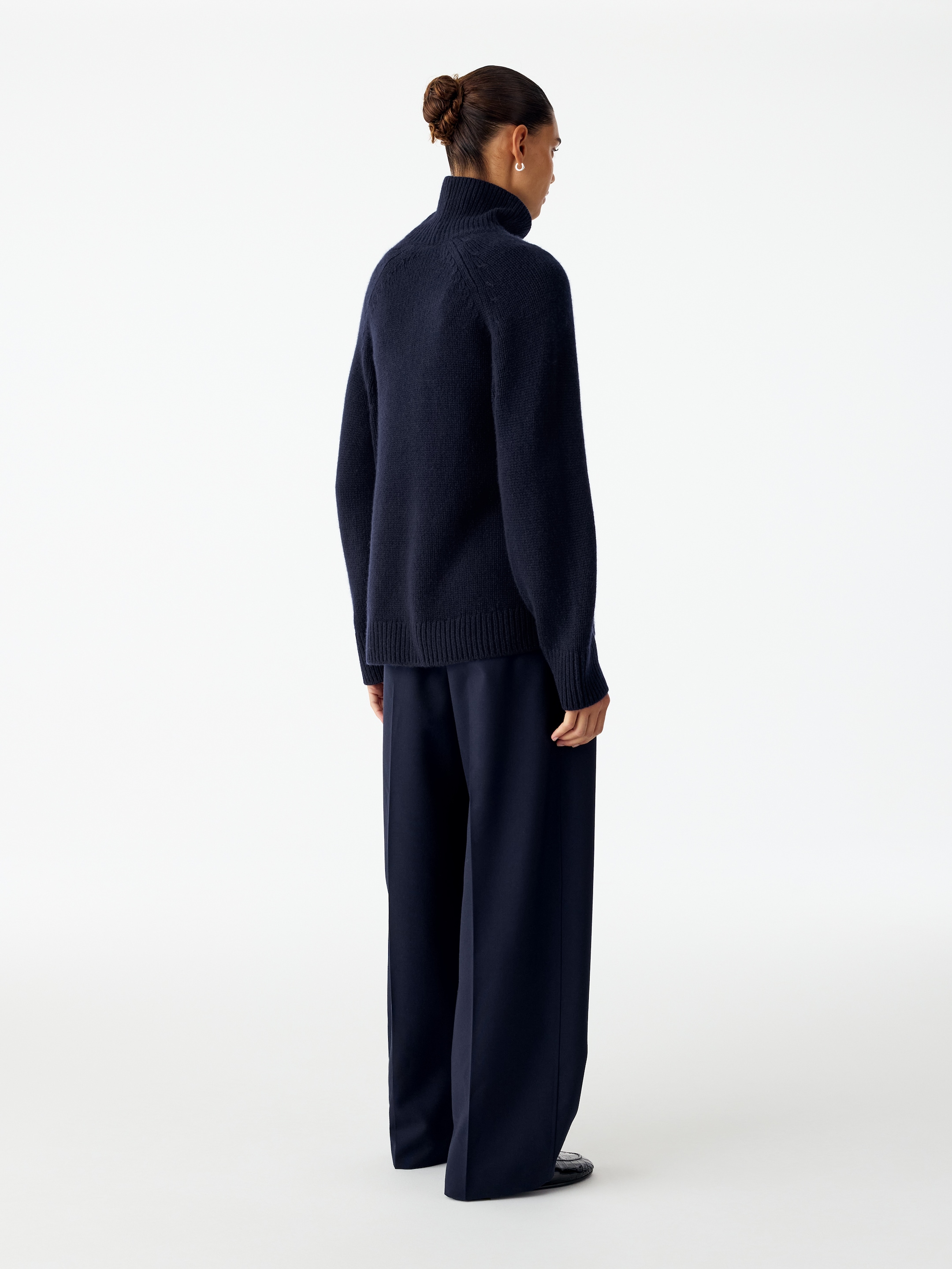 Gruby sweter z czystego kaszmiru - Ciemnoniebieski - Luźny fason - women - StillMedia/Lookbook - 3