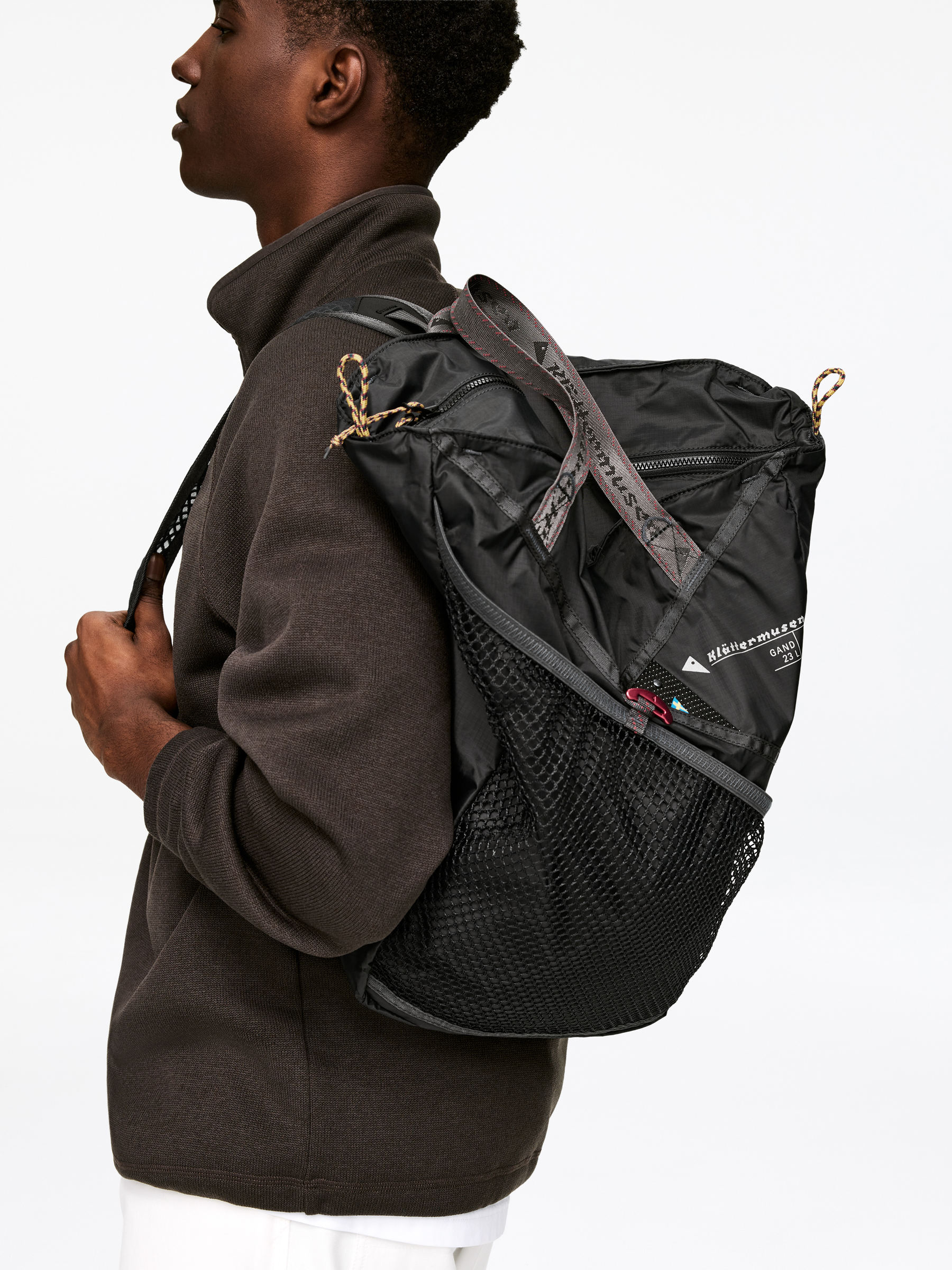 Sac Gand 23 L de Klättermusen - Gris foncé - Homme - StillMedia/Lookbook - 7