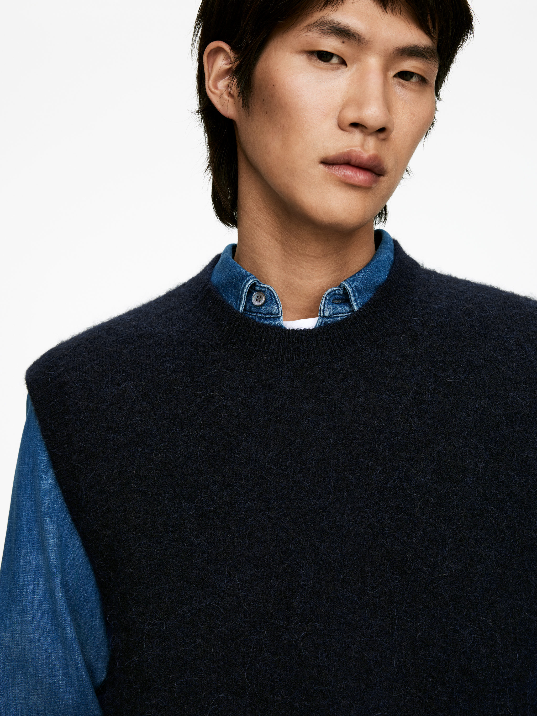 Alpaca-Wool Blend Vest - Dark Blue - Regular fit - Men - StillMedia/Lookbook - 4