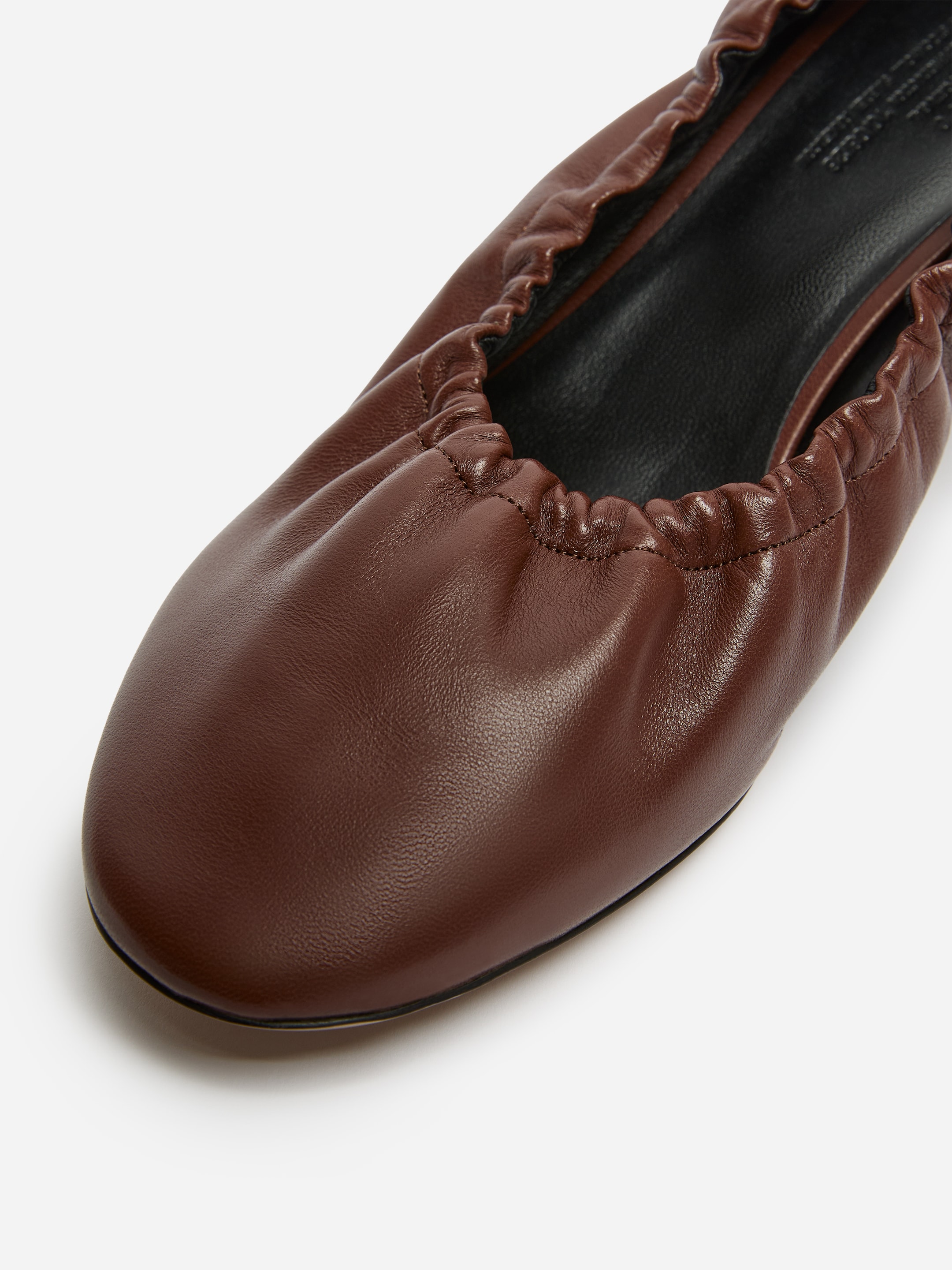 Geraffter Pumps - Dunkles Graubraun - women - StillMedia/DescriptiveStillLife - 2