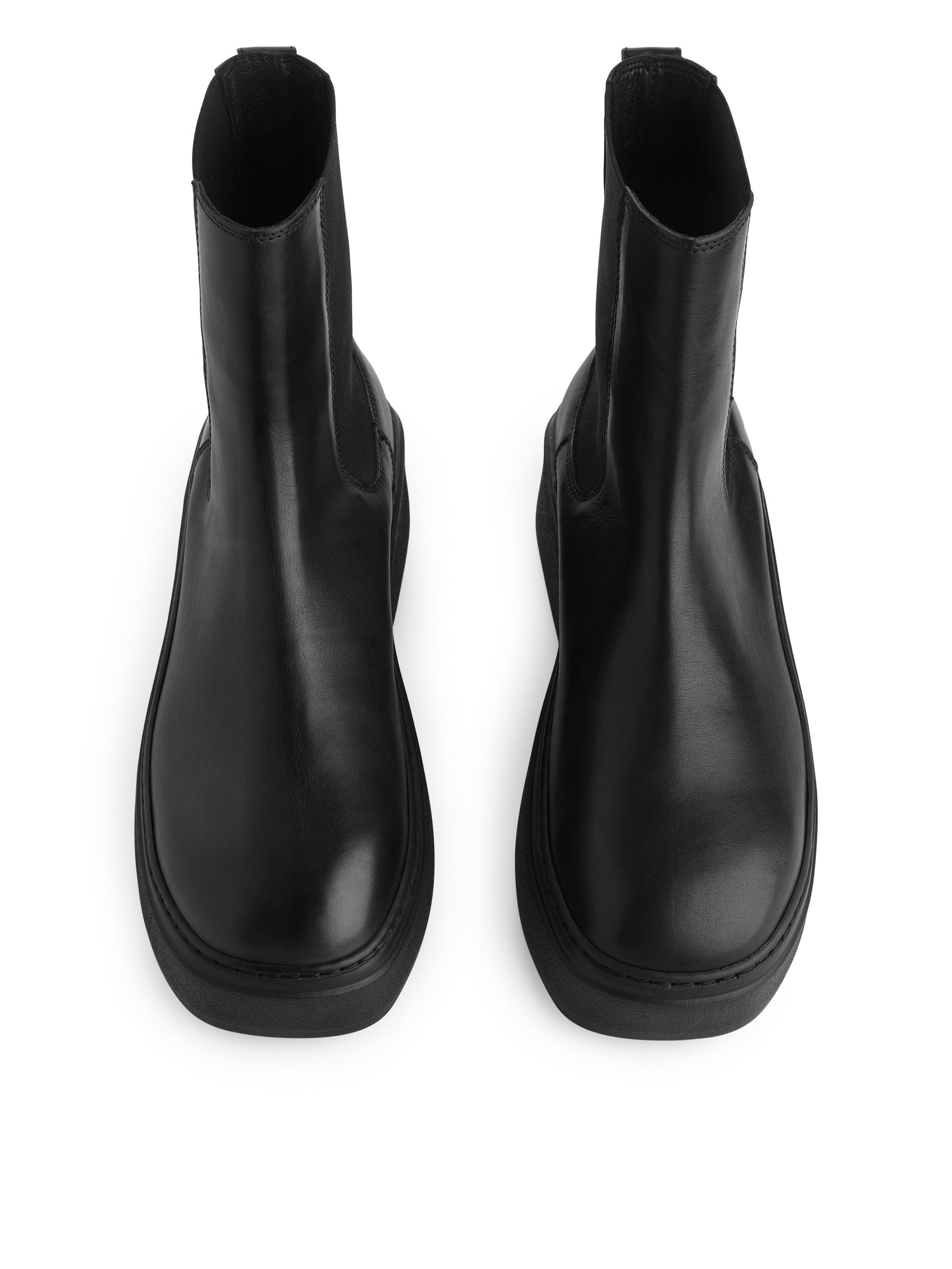 Chunky Chelsea Boots - Black - Women - StillMedia/DescriptiveStillLife - 1