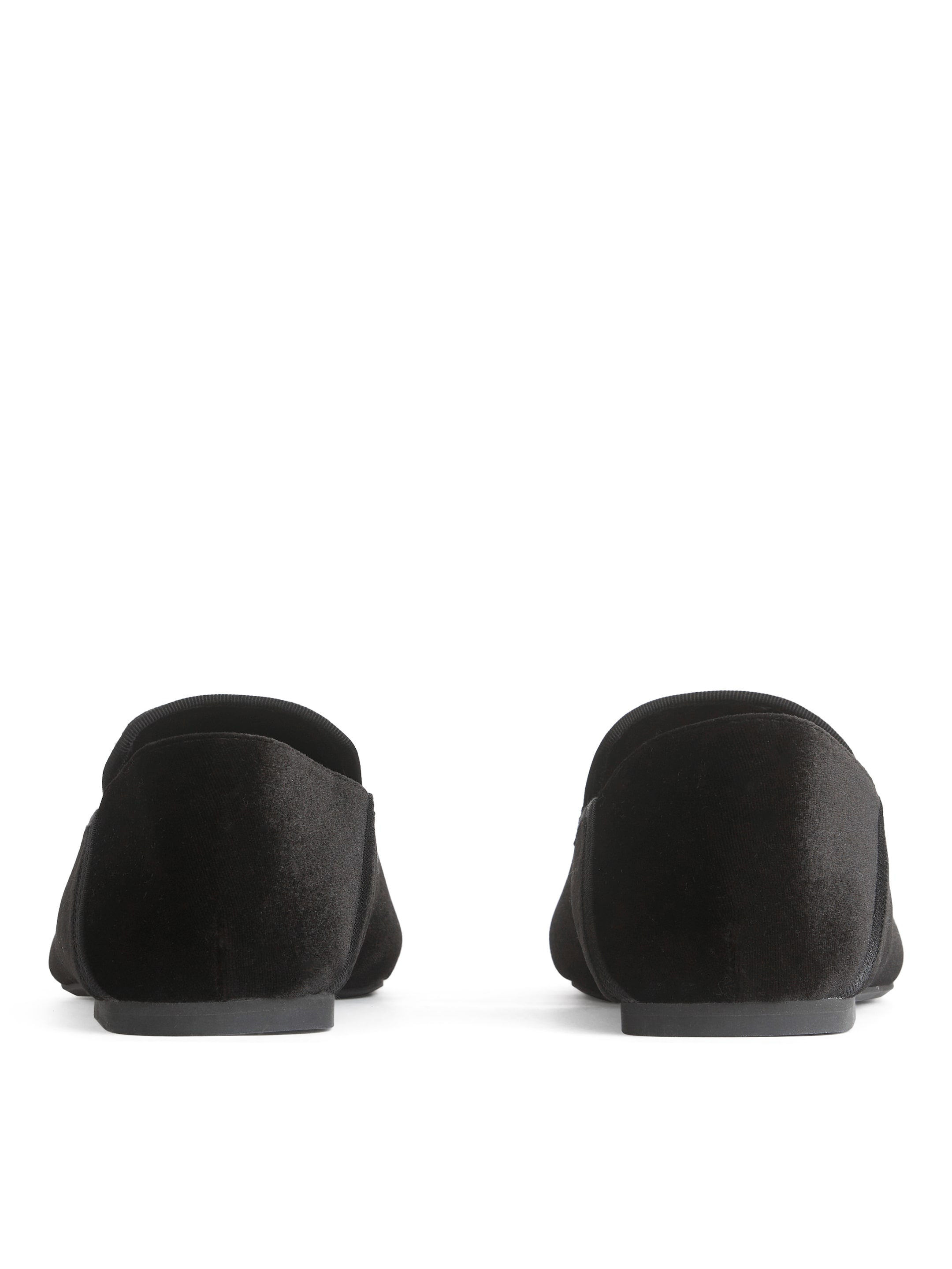 Velvet Slipper - Black - Women - StillMedia/DescriptiveStillLife - 1