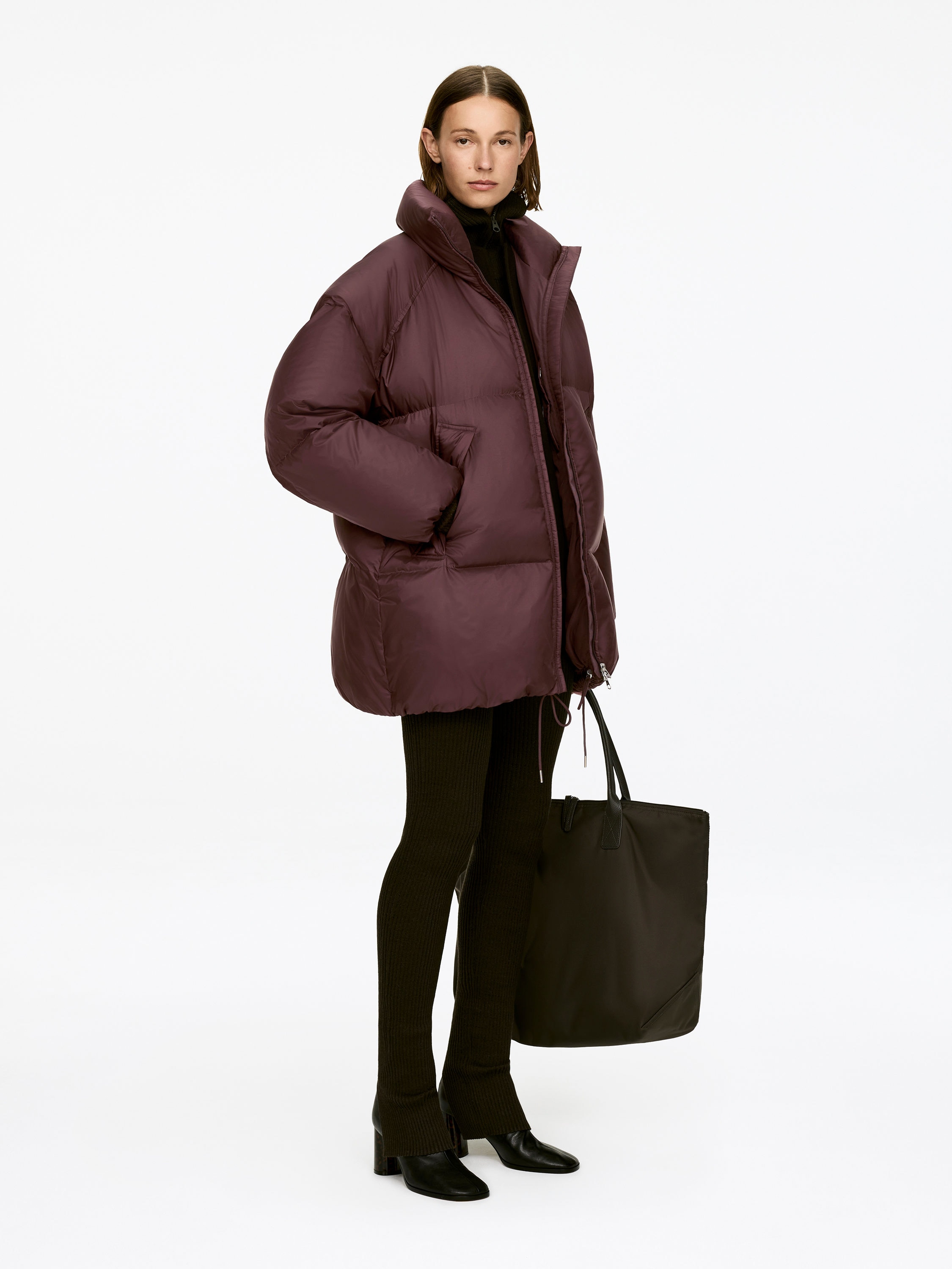 Upcycled Down Puffer Jacket - Dark Brown - Oversized - Women - StillMedia/Lookbook - 7