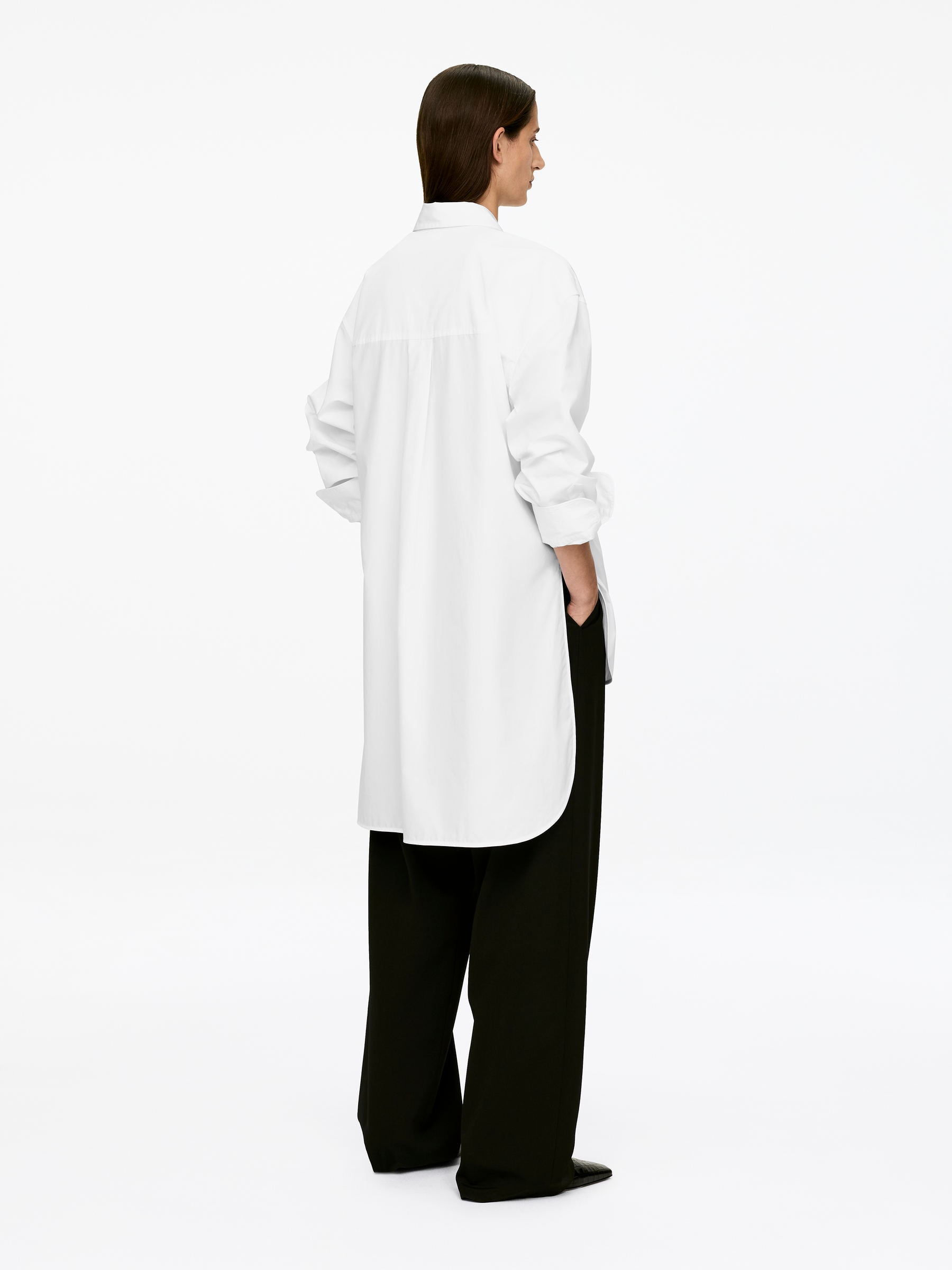 Elongated Shirt - White - Loose fit - Women - StillMedia/Lookbook - 3